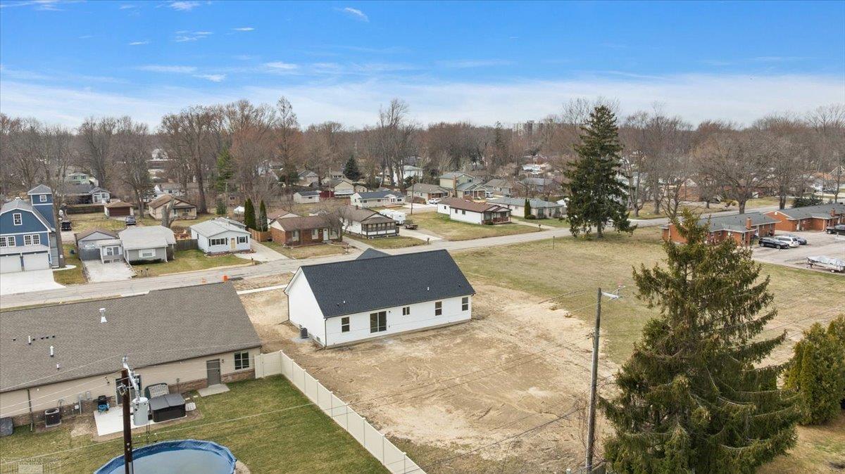 27121 Lanse Creuse Street, Harrison Twp, MI, 48045