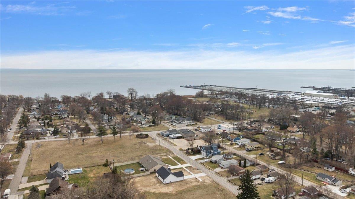 27121 Lanse Creuse Street, Harrison Twp, MI, 48045