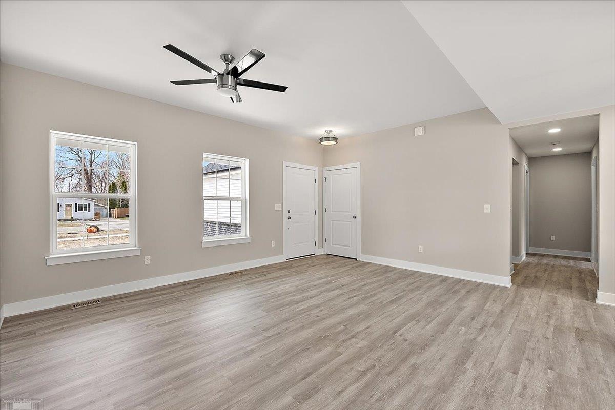 27121 Lanse Creuse Street, Harrison Twp, MI, 48045