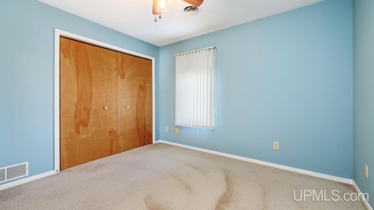 2000 Lake Shore UNIT&nbsp;N Drive, Gladstone, MI, 49837