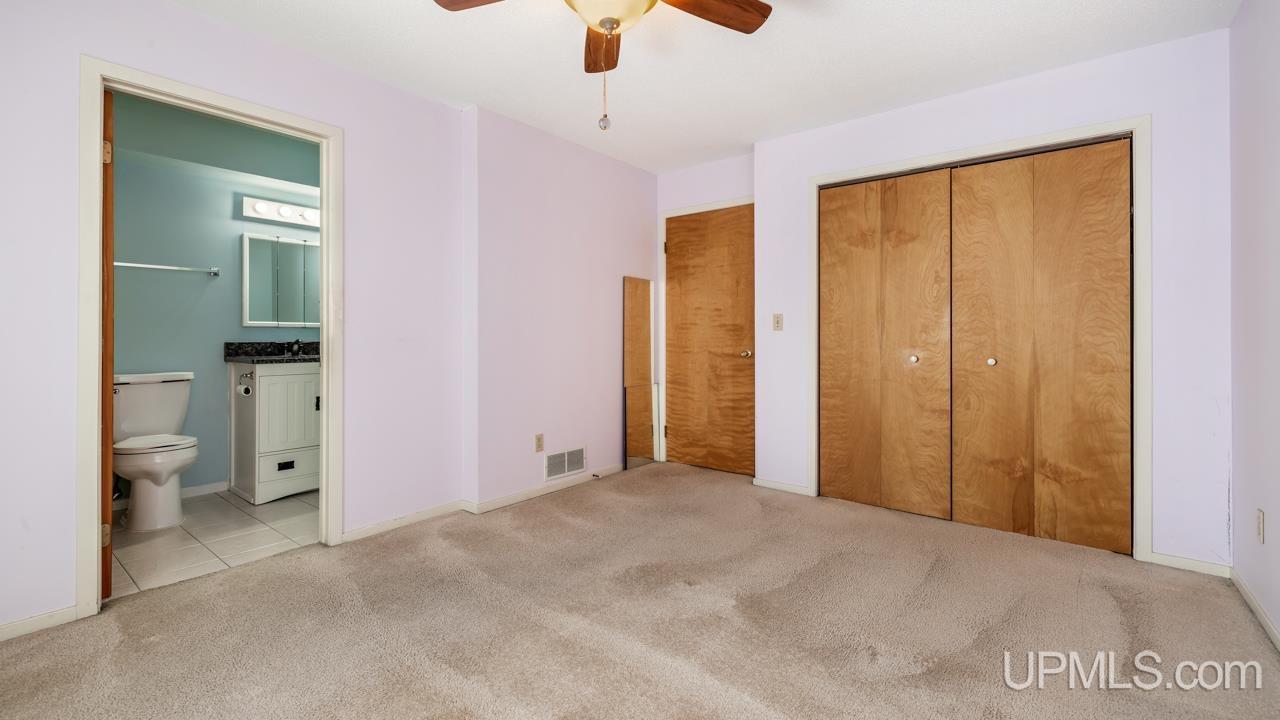 2000 Lake Shore UNIT&nbsp;N Drive, Gladstone, MI, 49837