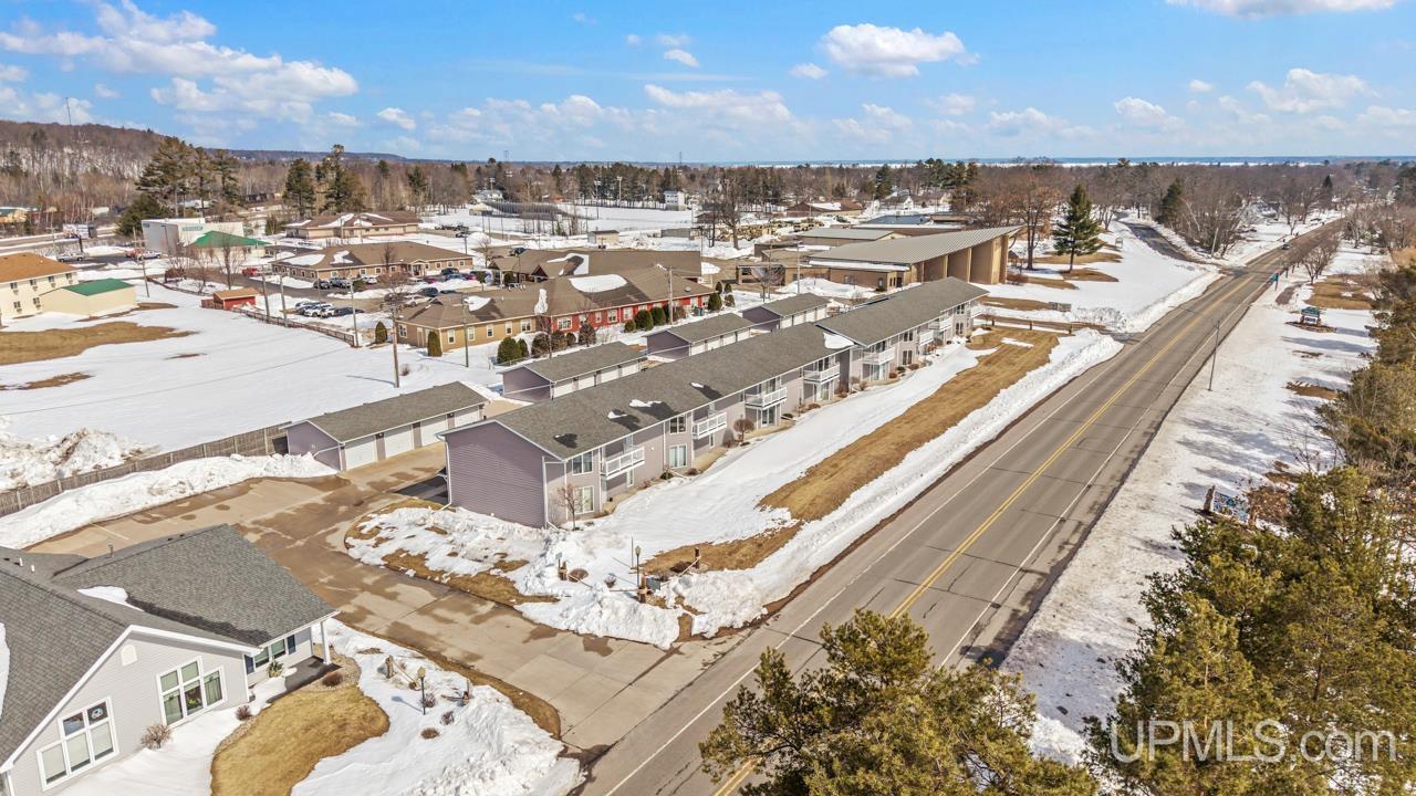 2000 Lake Shore UNIT&nbsp;N Drive, Gladstone, MI, 49837