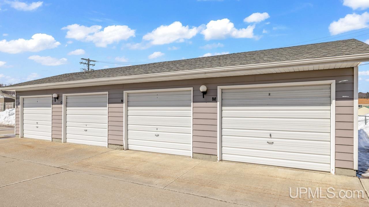 2000 Lake Shore UNIT&nbsp;N Drive, Gladstone, MI, 49837