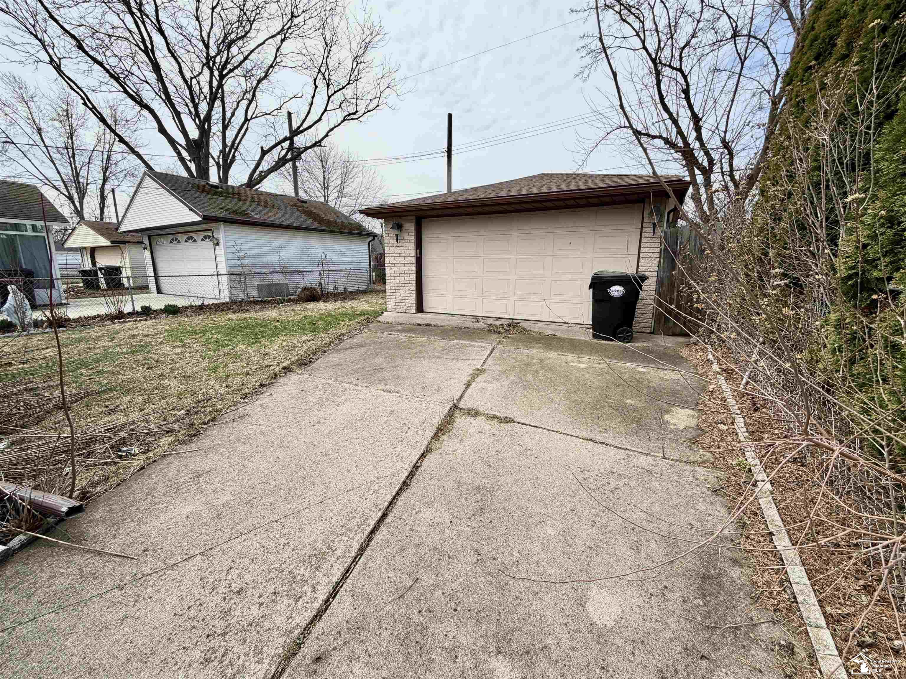 25920 Reeck Road, Trenton, MI, 48183