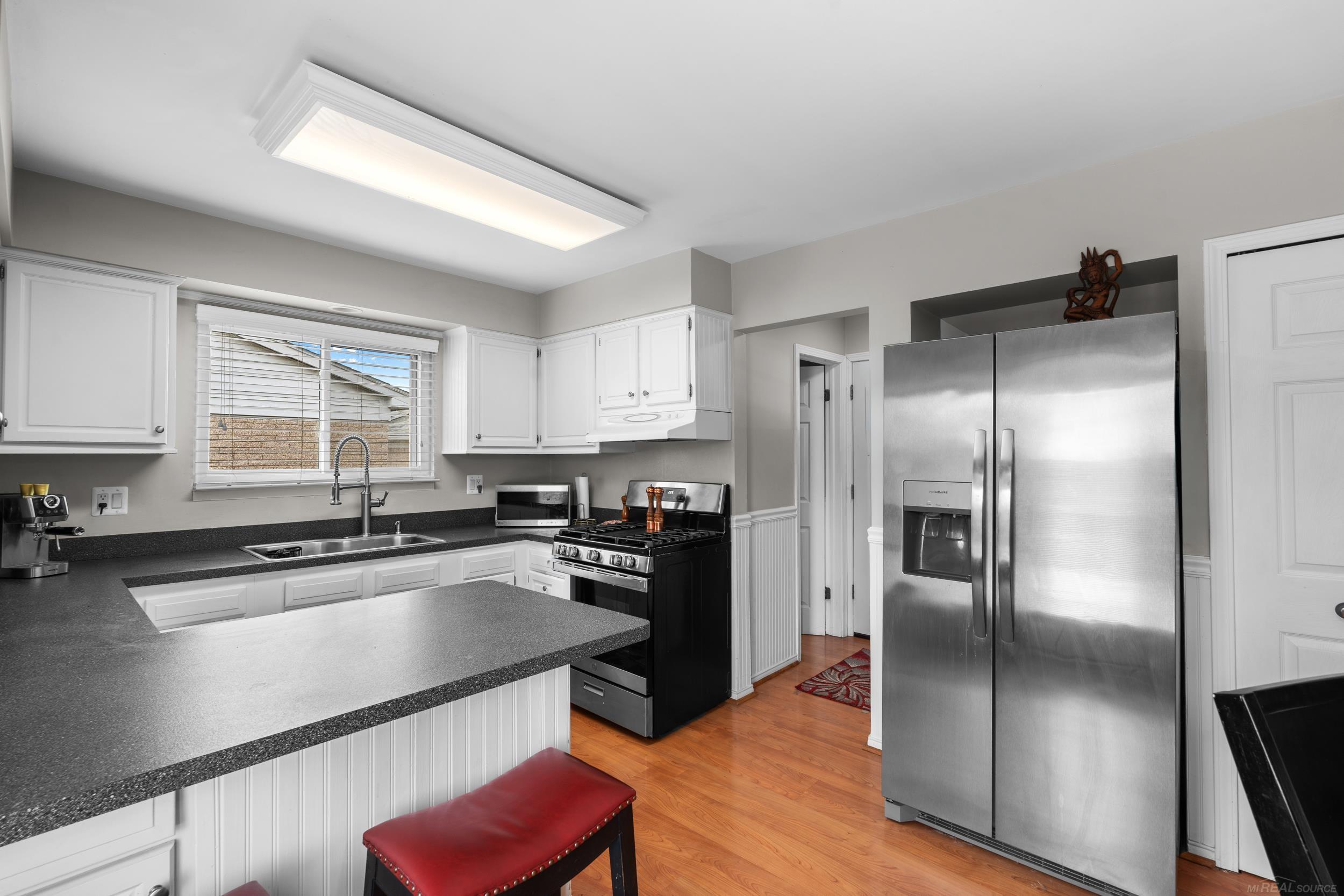 18250 Millstone Drive, Macomb, MI, 48044