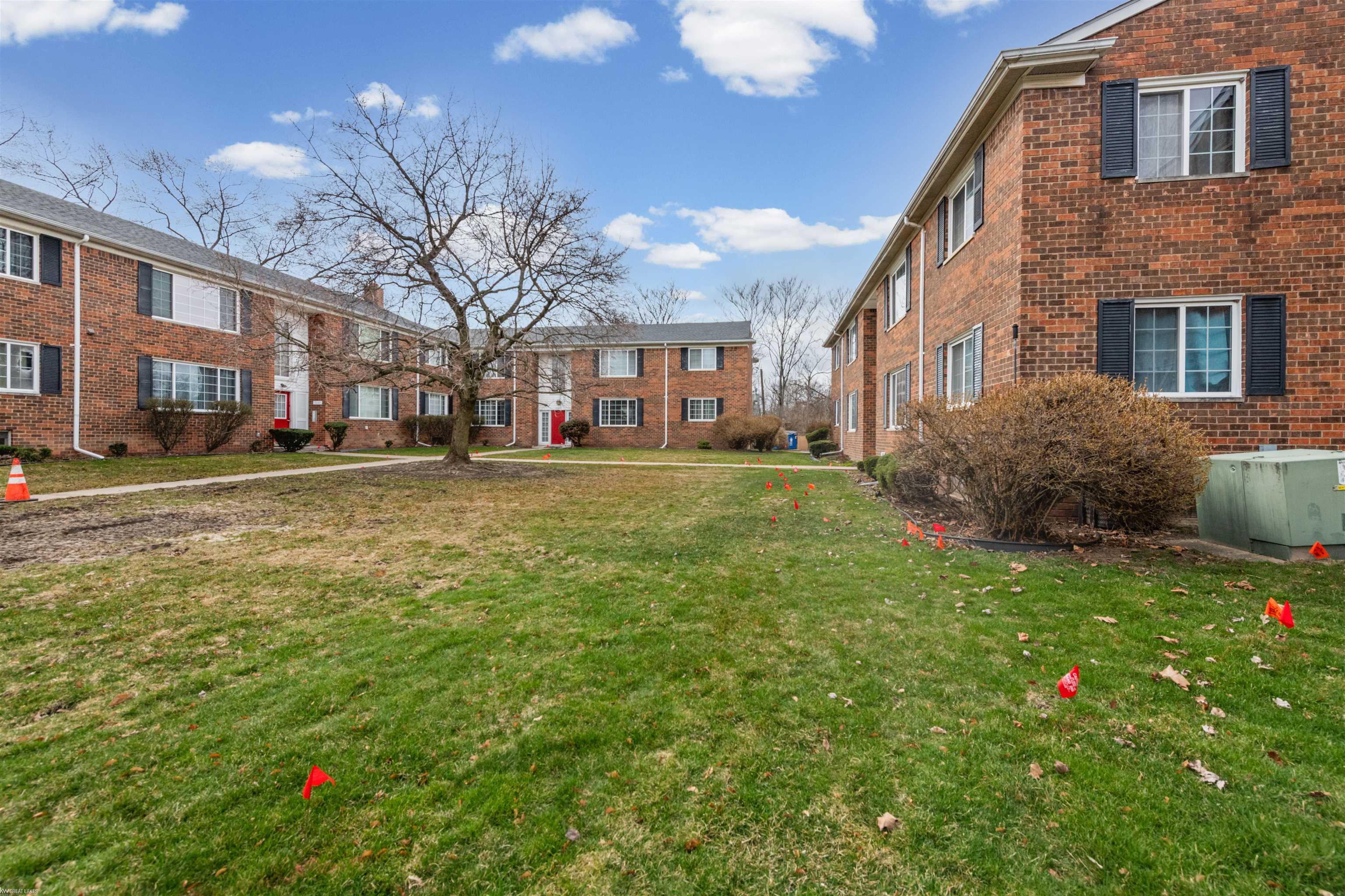 25325 Shiawassee Circle UNIT&nbsp;103, Southfield, MI, 48033