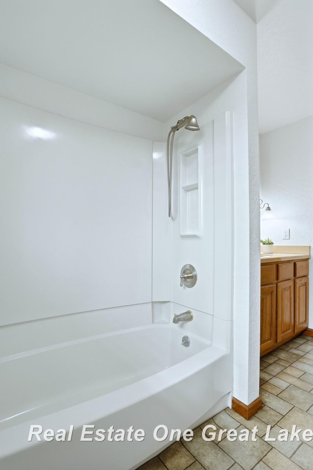 7205 Trinklein Road, Saginaw, MI, 48609