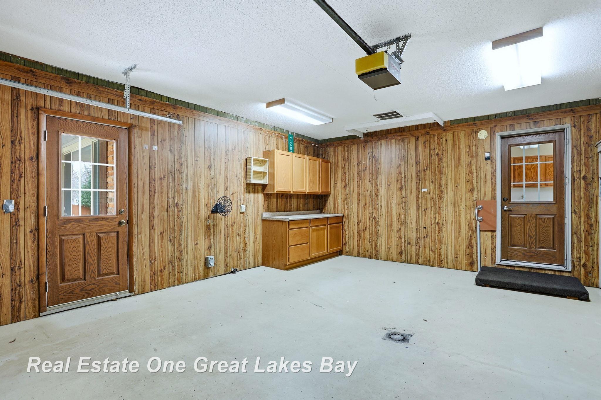 7205 Trinklein Road, Saginaw, MI, 48609