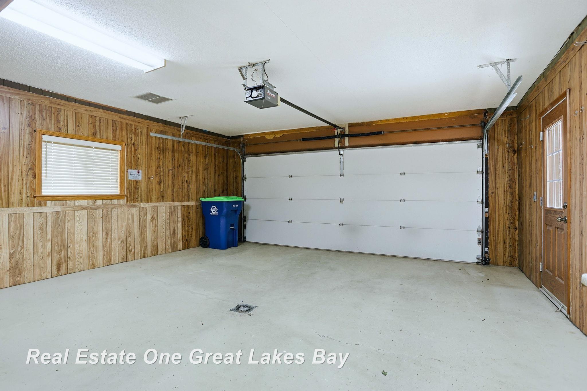 7205 Trinklein Road, Saginaw, MI, 48609