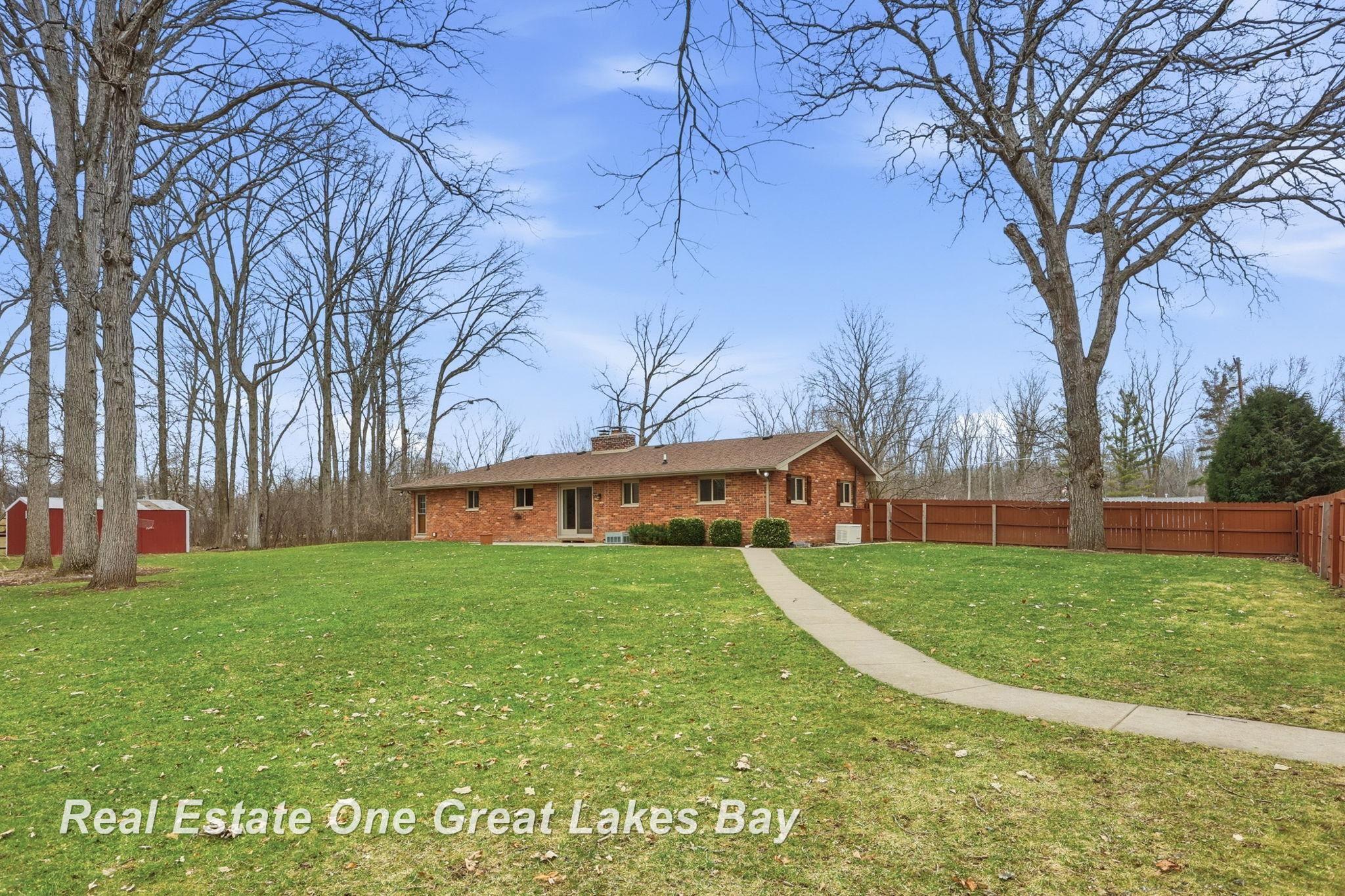 7205 Trinklein Road, Saginaw, MI, 48609