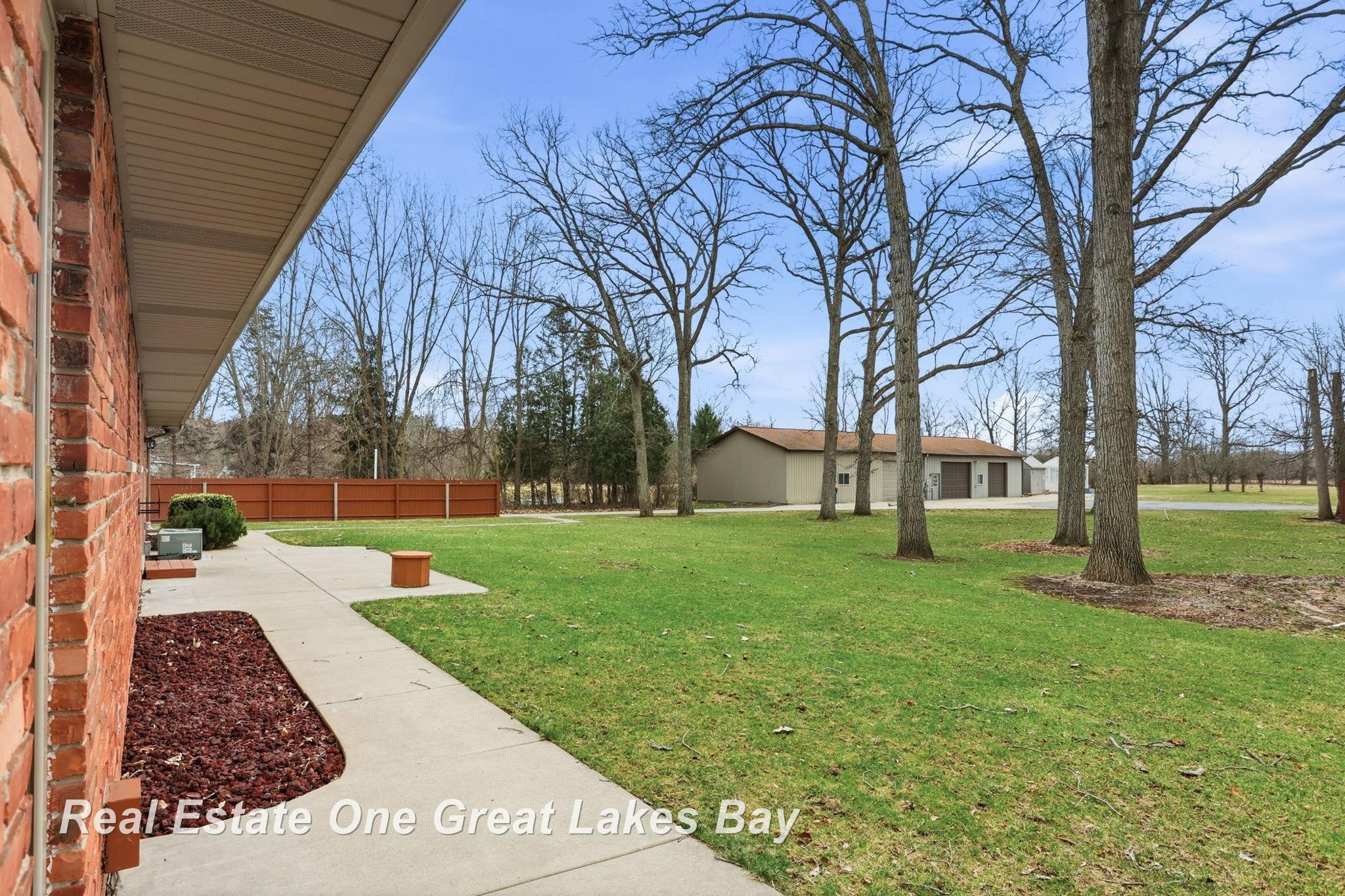 7205 Trinklein Road, Saginaw, MI, 48609