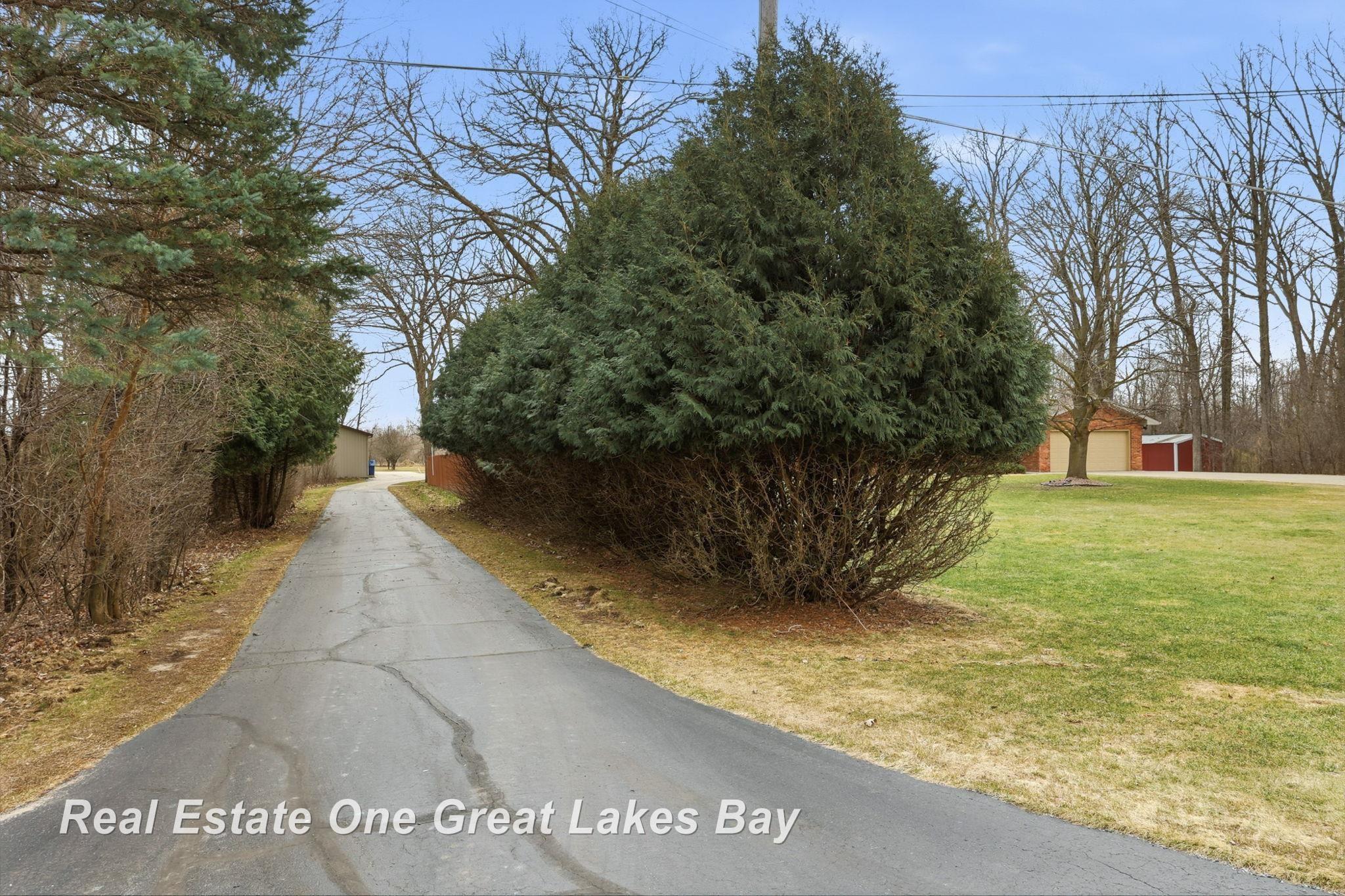 7205 Trinklein Road, Saginaw, MI, 48609