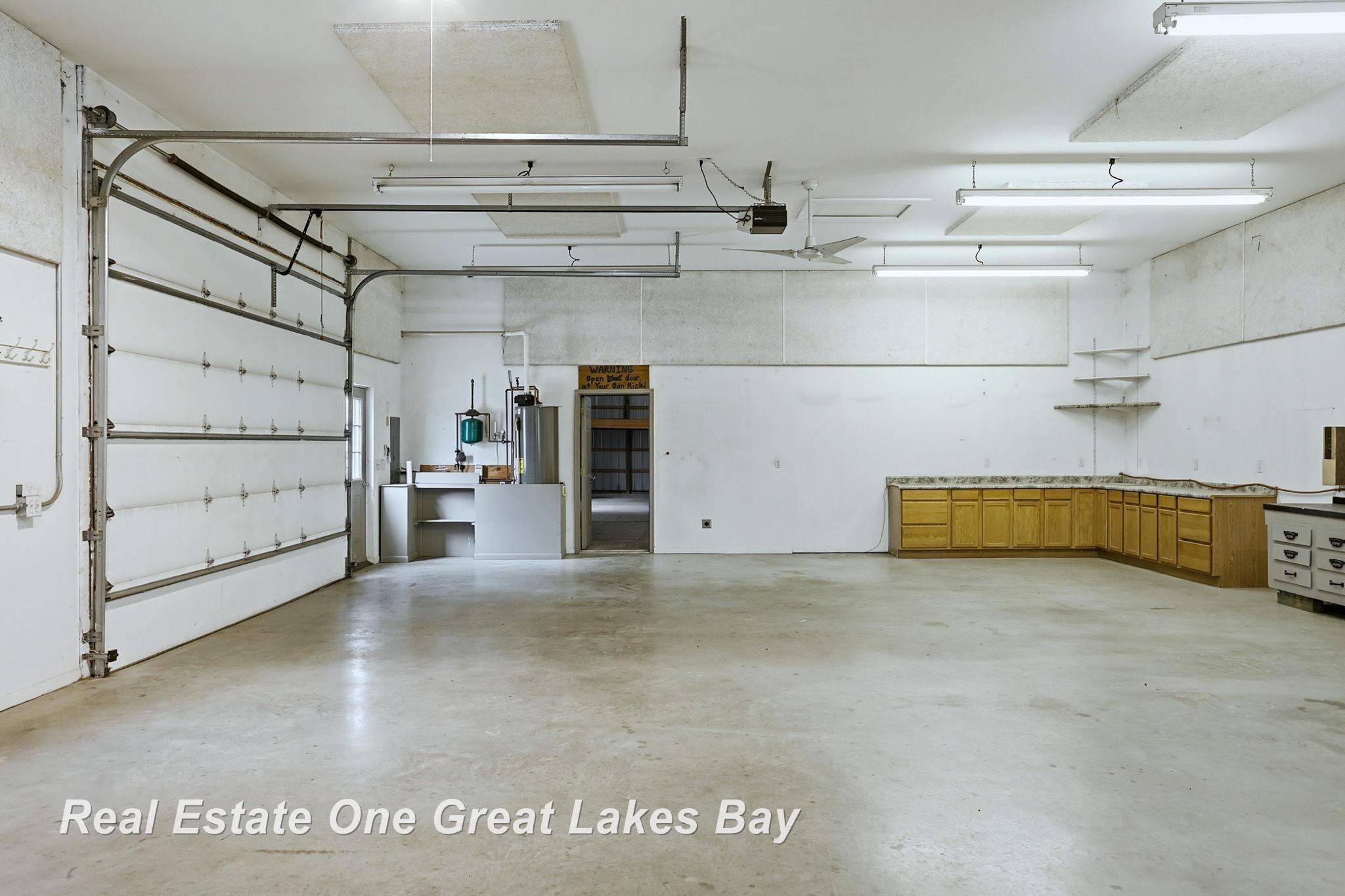 7205 Trinklein Road, Saginaw, MI, 48609