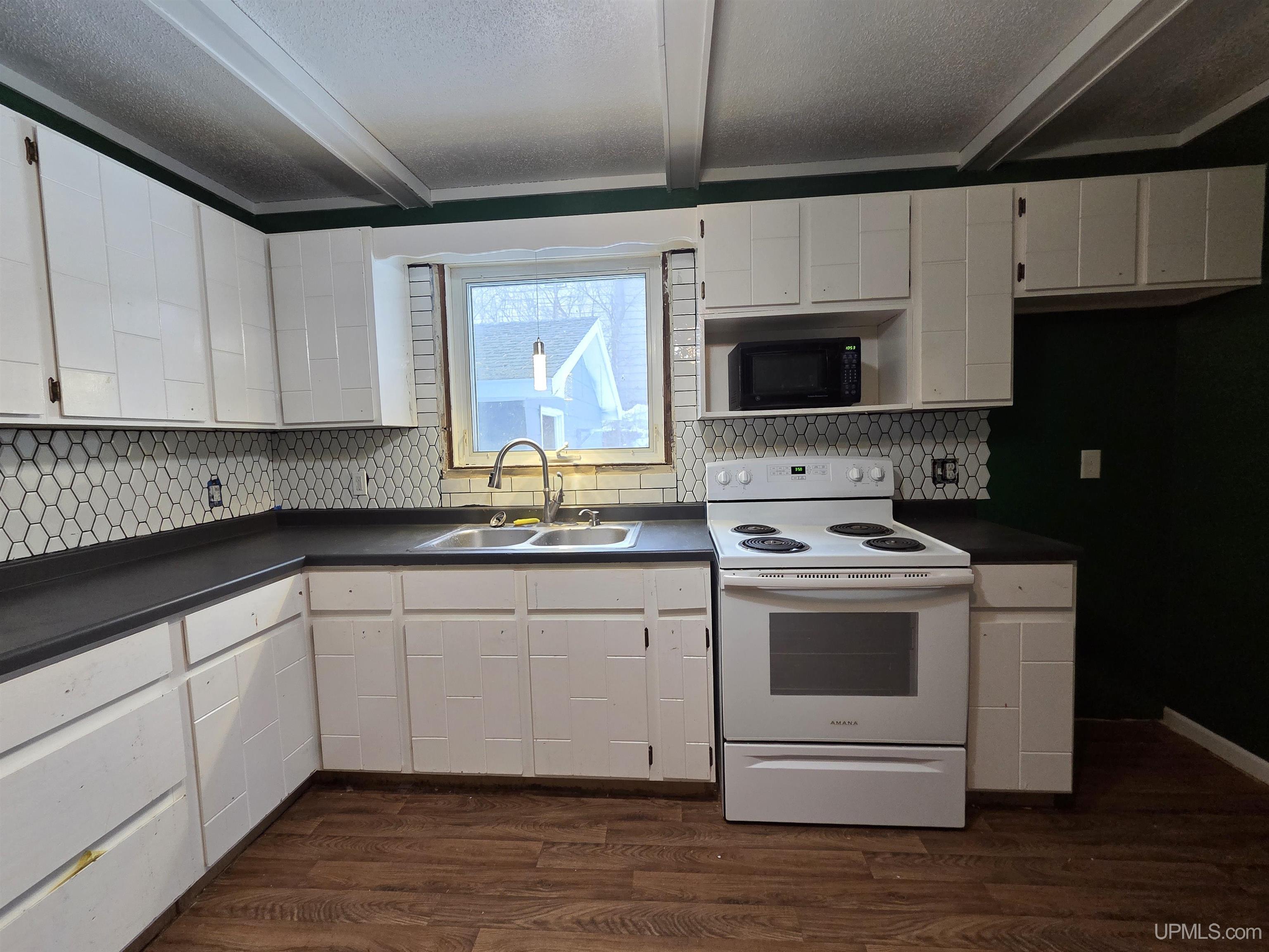 210 Blossom Street, Iron River, MI, 49935