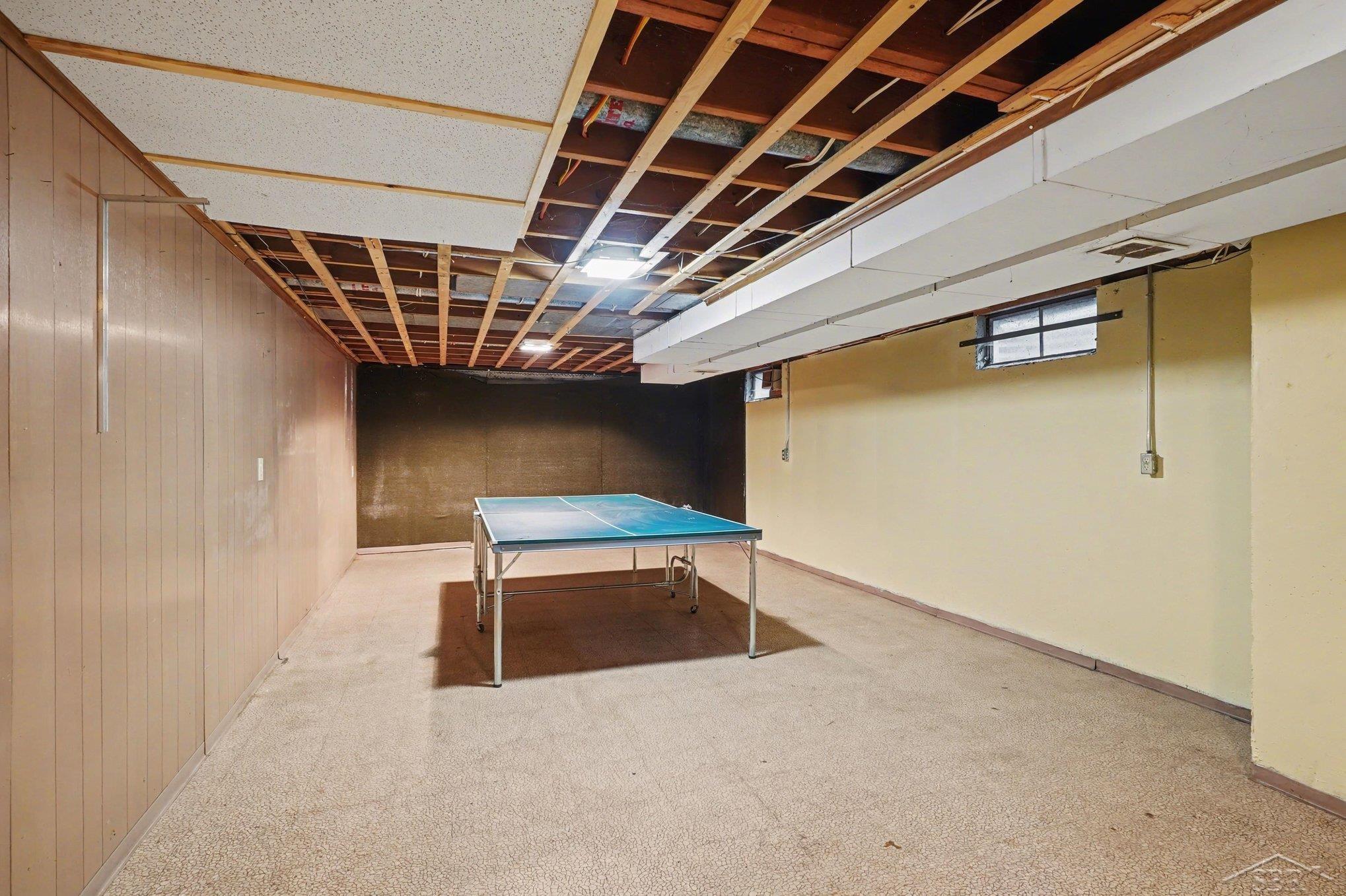 1740 Wilson Avenue, Saginaw, MI, 48638