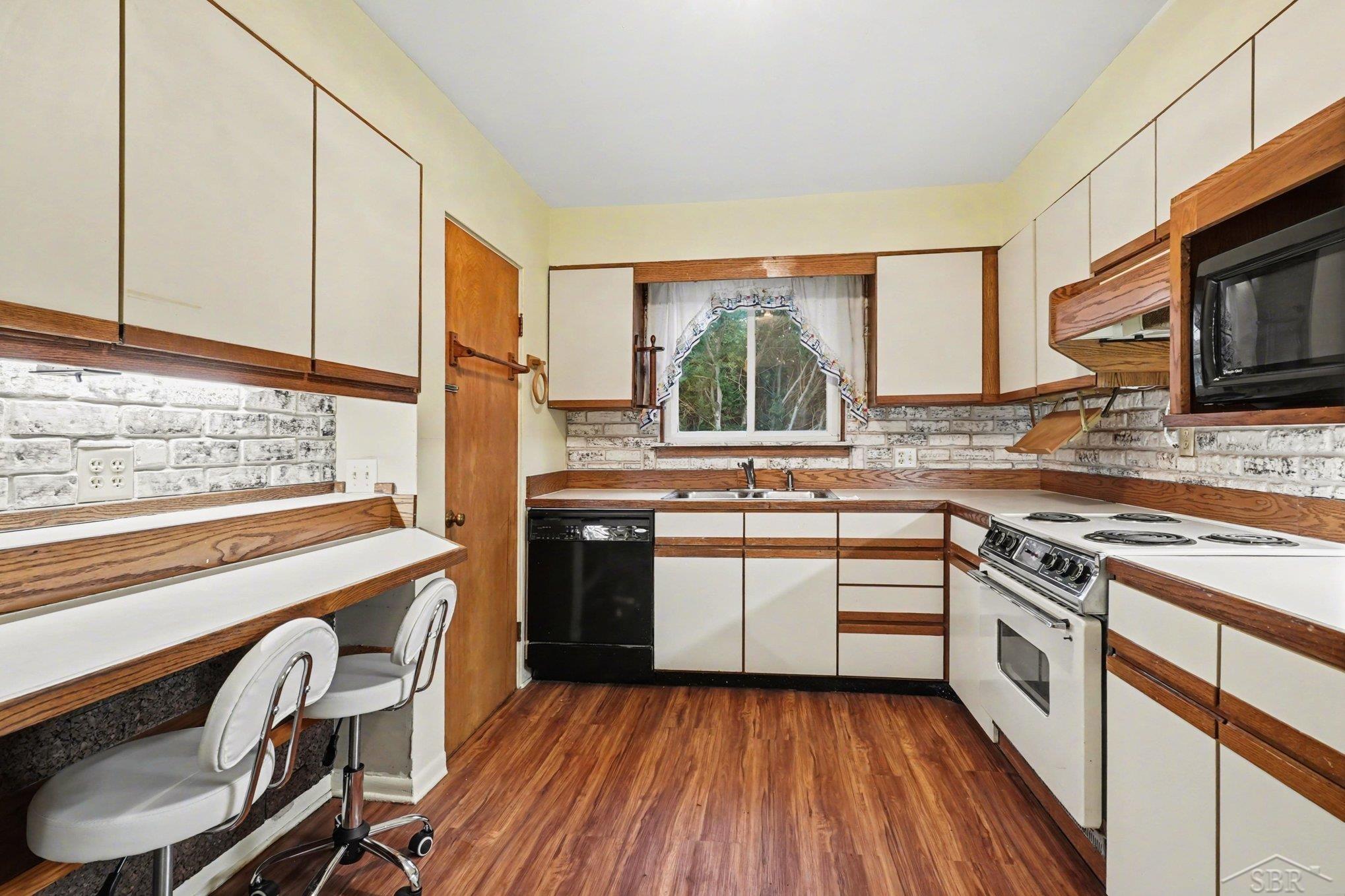 1740 Wilson Avenue, Saginaw, MI, 48638