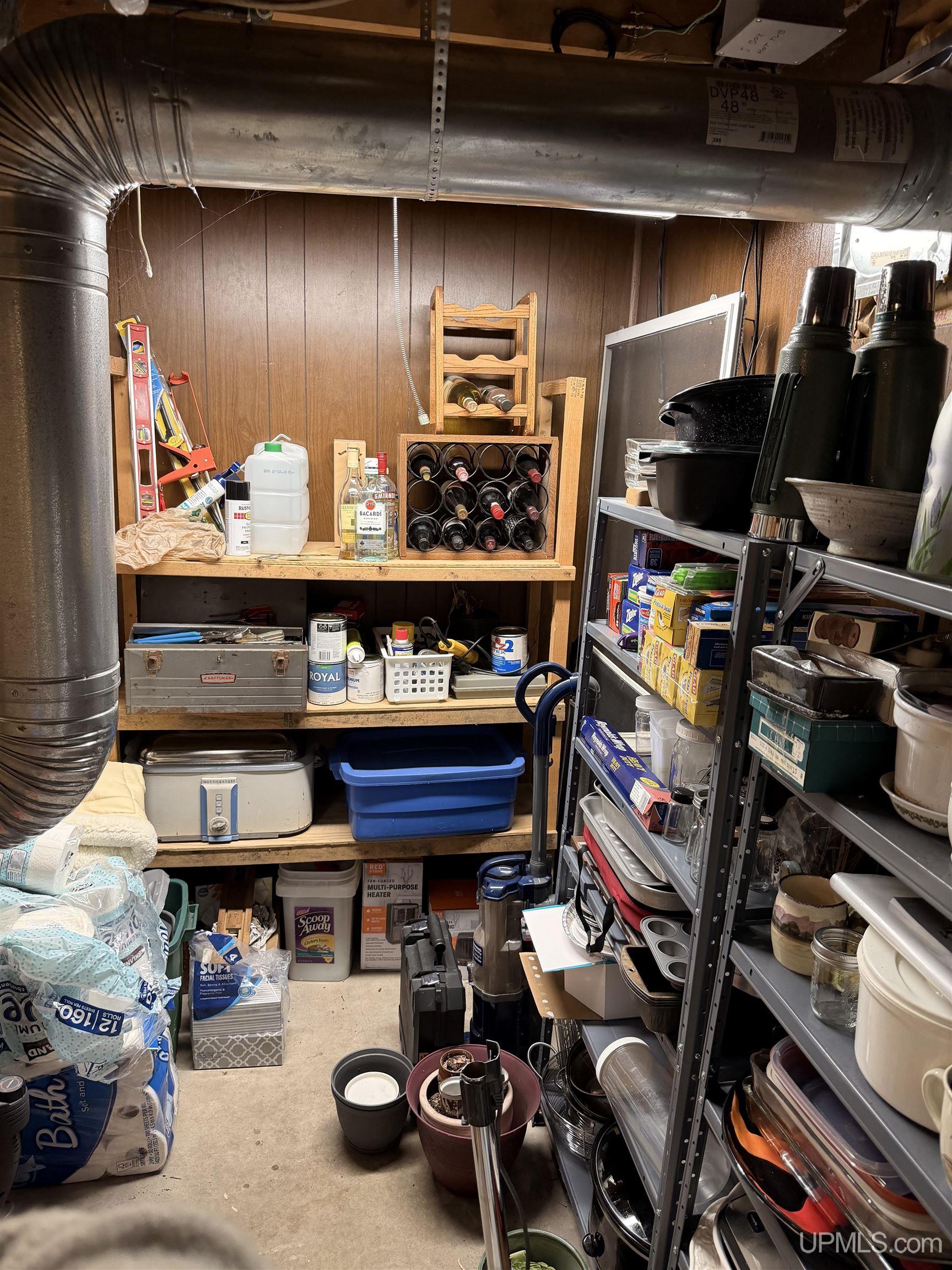 208 E Onota Street, Munising, MI, 49862