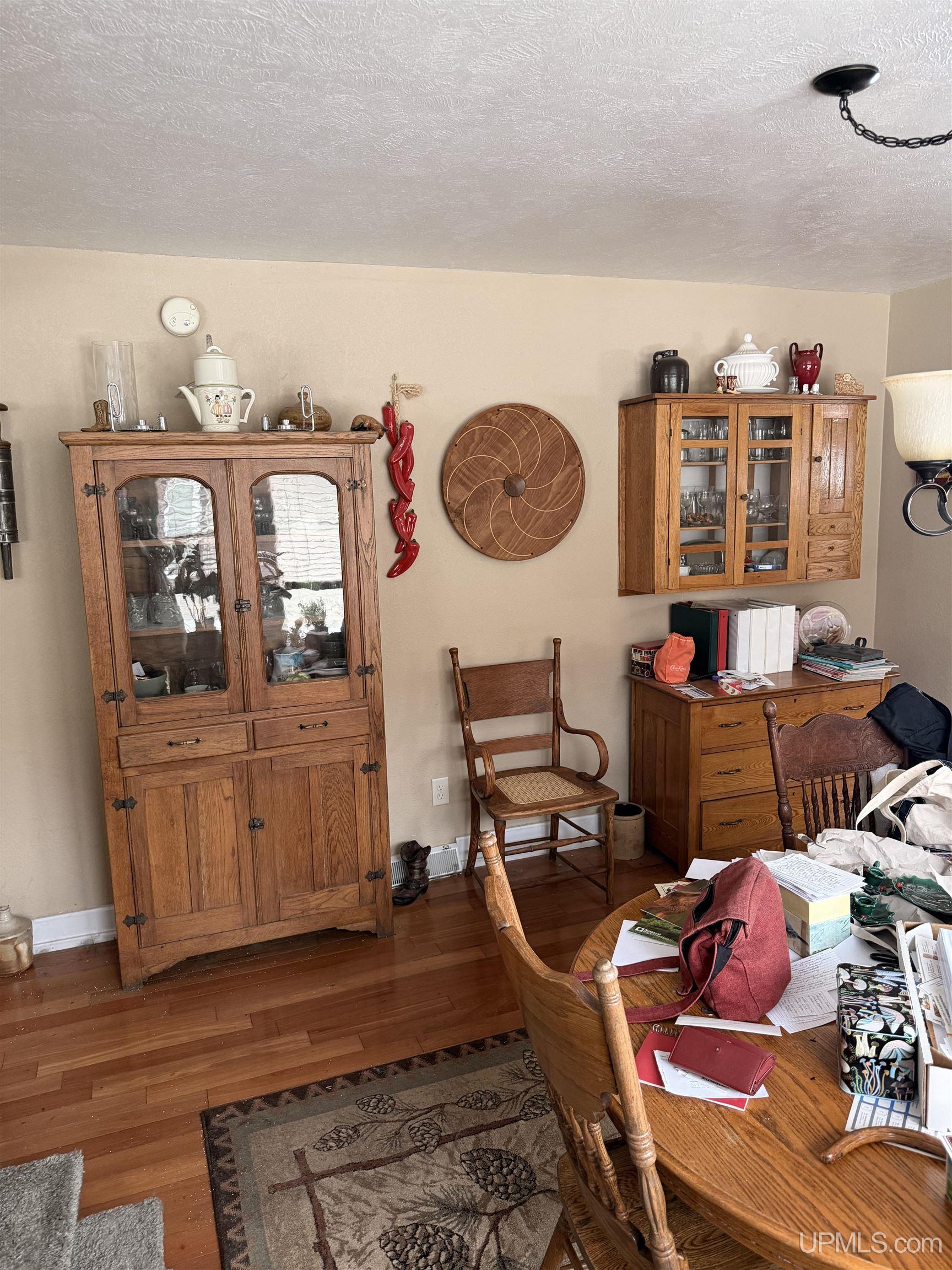 208 E Onota Street, Munising, MI, 49862