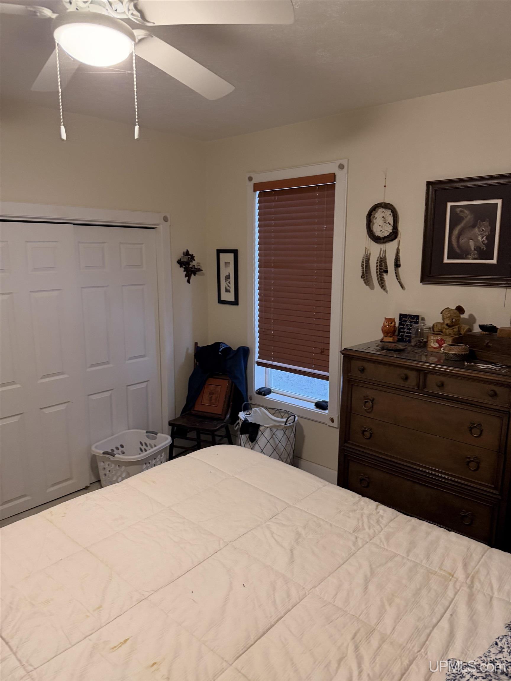 208 E Onota Street, Munising, MI, 49862