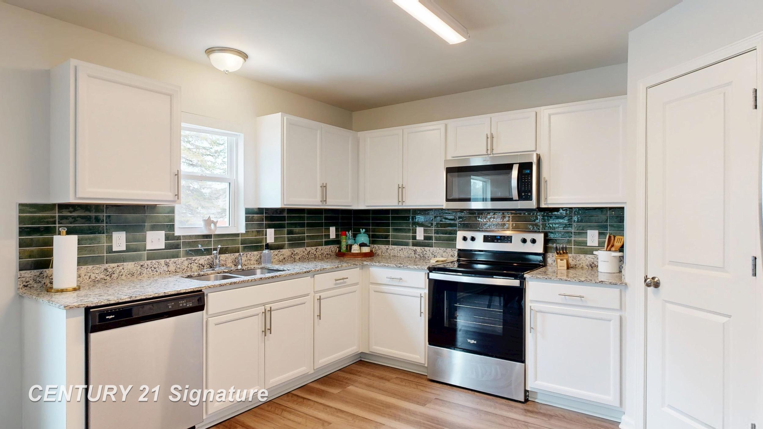 2294 Legacy Drive, Burton, MI, 48519