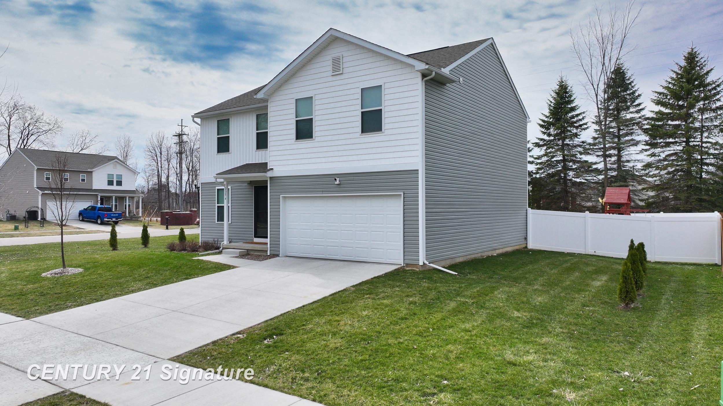 2294 Legacy Drive, Burton, MI, 48519