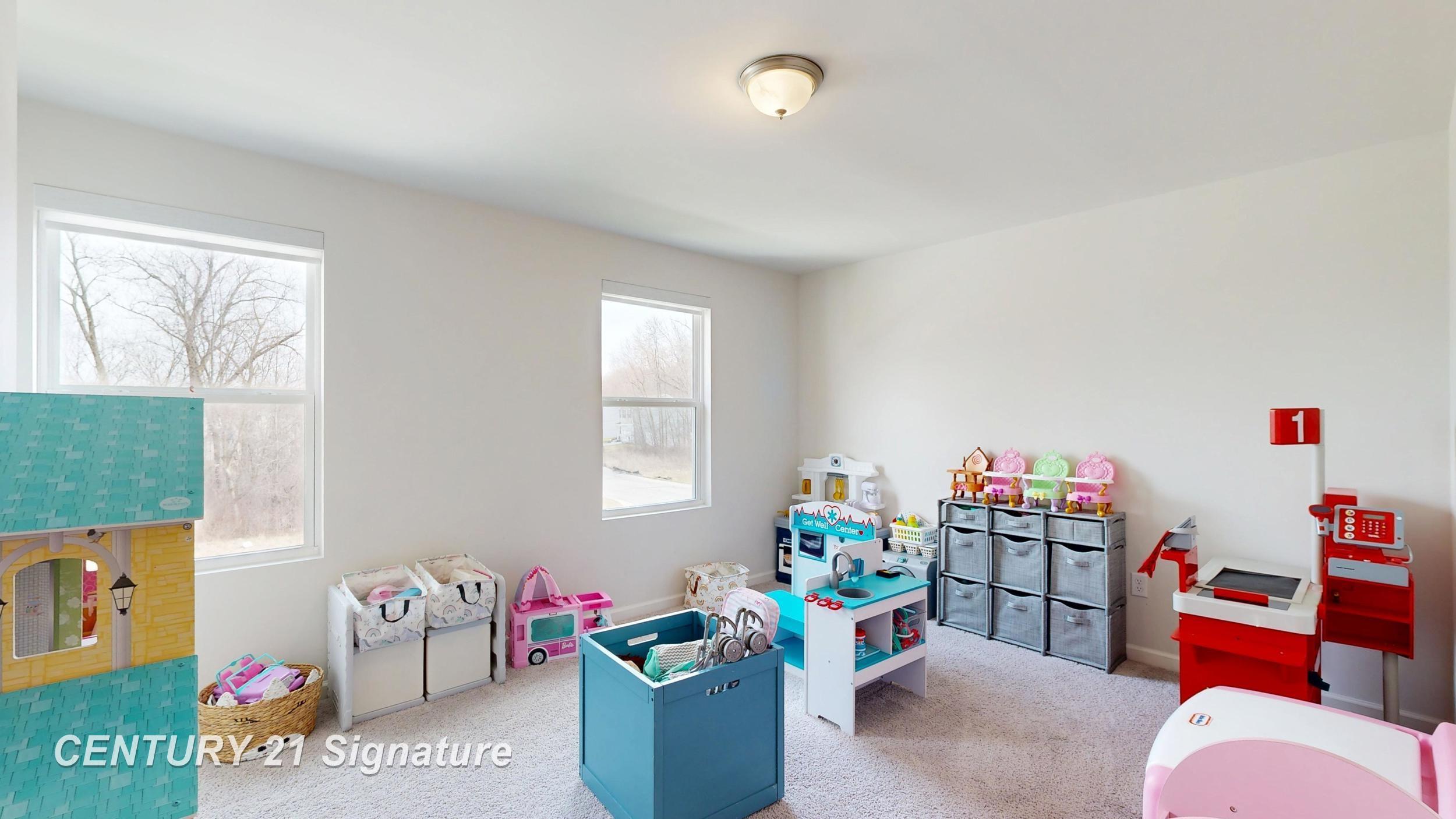 2294 Legacy Drive, Burton, MI, 48519