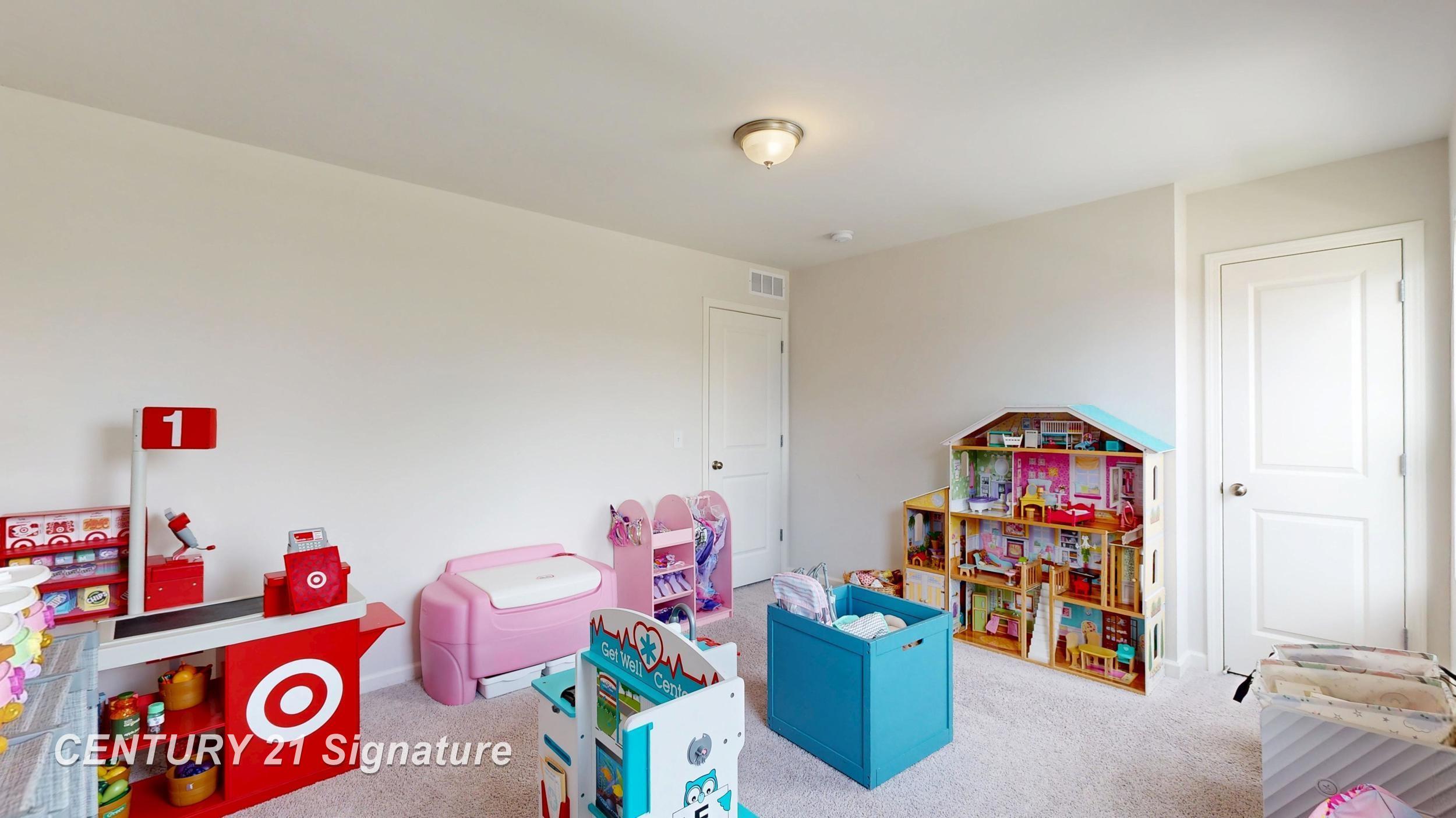 2294 Legacy Drive, Burton, MI, 48519