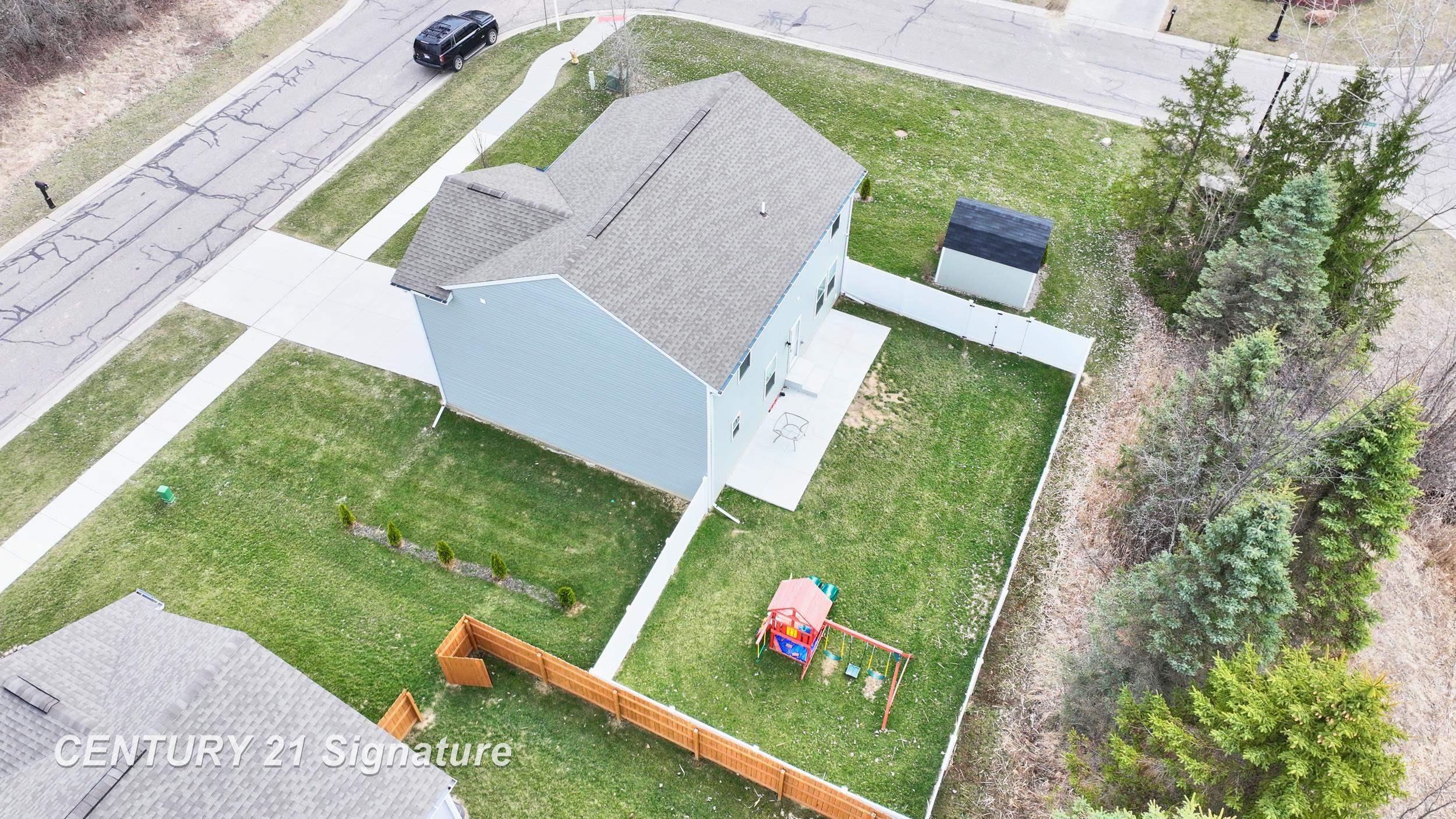 2294 Legacy Drive, Burton, MI, 48519