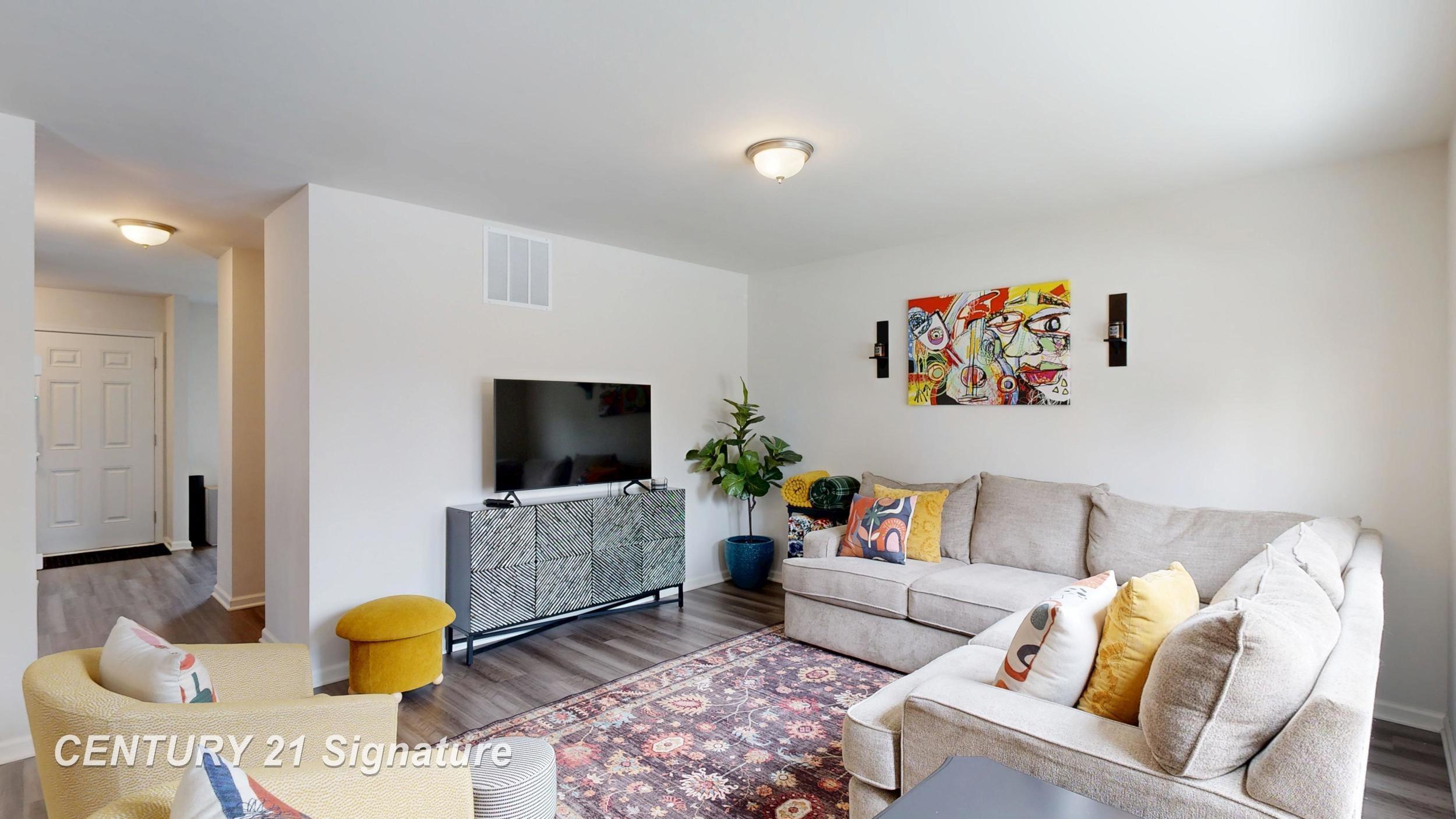 2294 Legacy Drive, Burton, MI, 48519