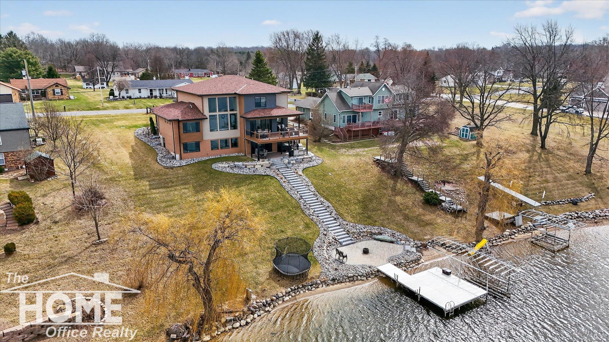 1965 W Manitou Drive, Owosso, MI, 48867