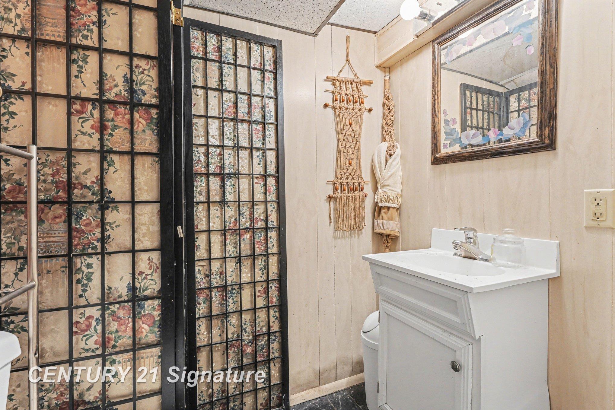 3111 Rust Avenue, Saginaw, MI, 48601