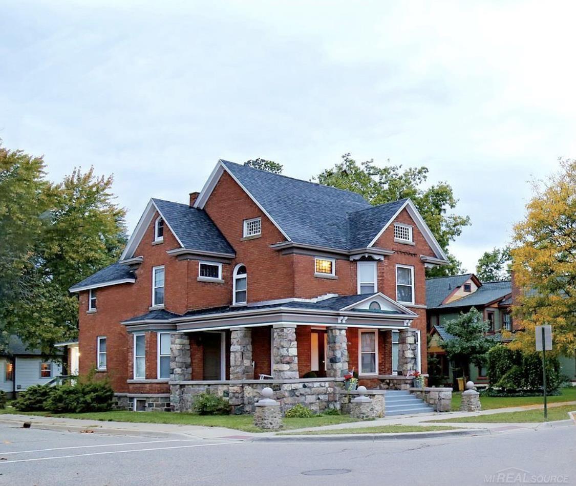 45207 Cass Avenue, Utica, MI, 48317