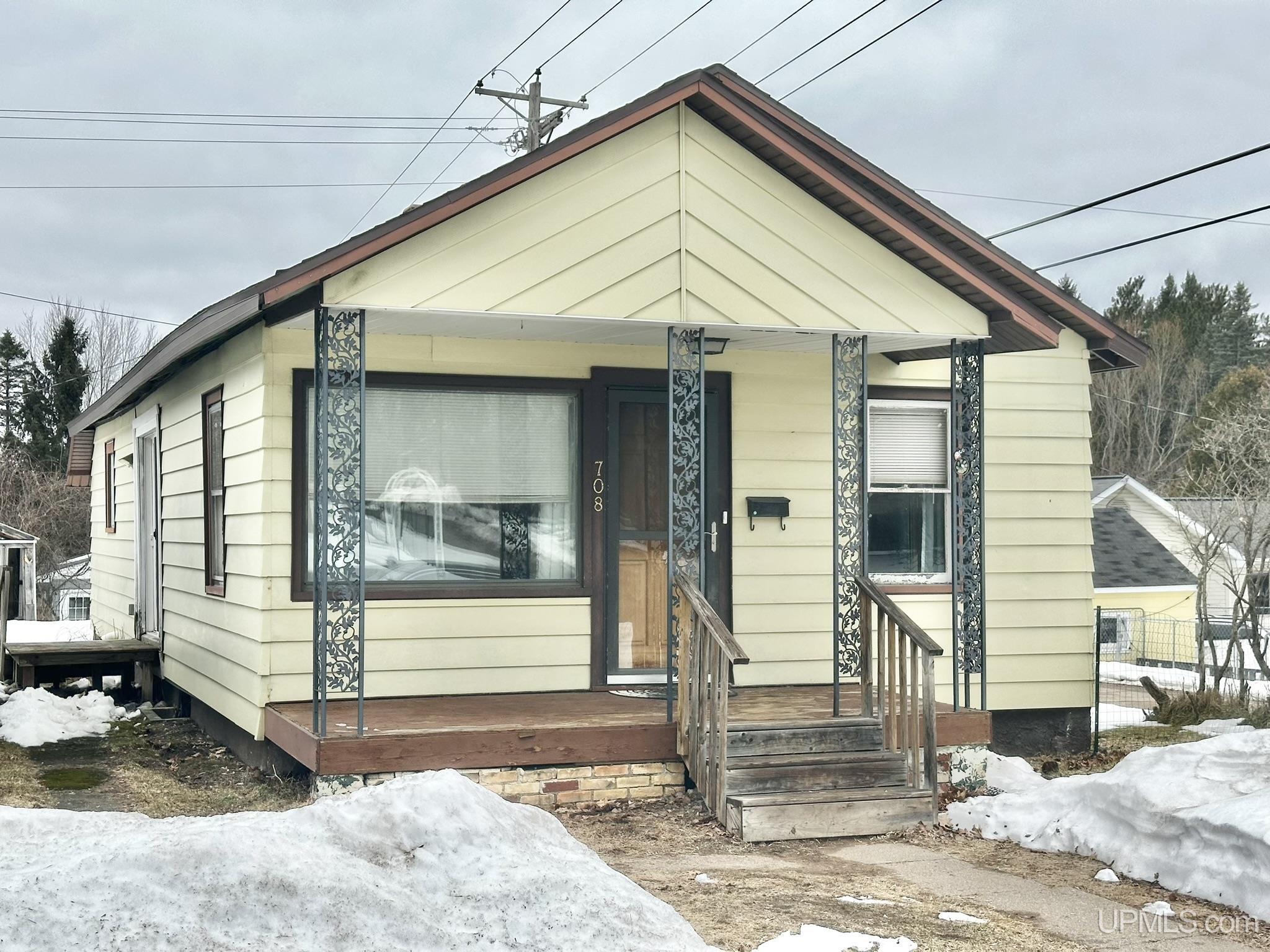 708 Edsel Street, Kingsford, MI, 49802