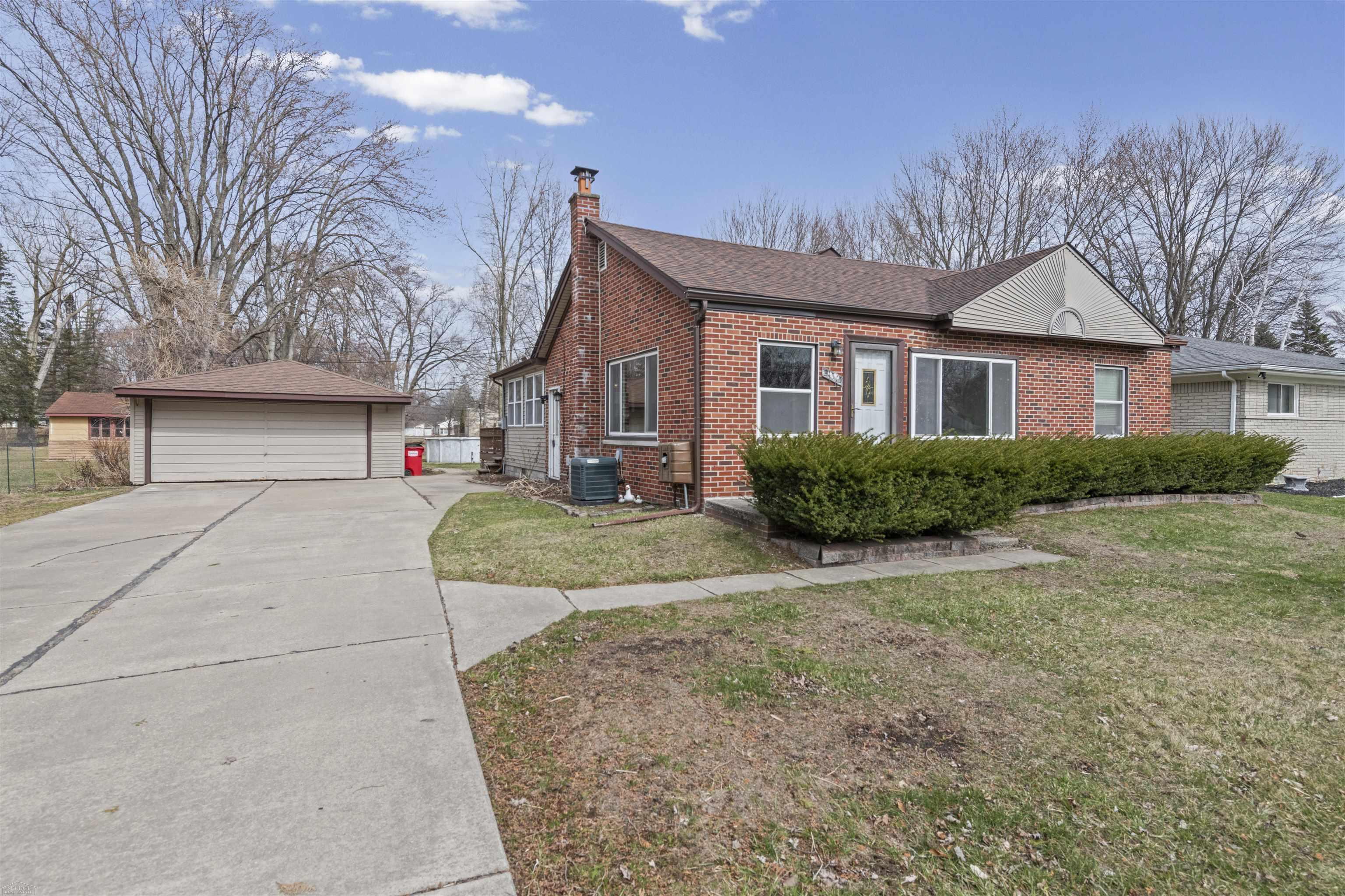 26595 Hickler Lane, Harrison Twp, MI, 48045