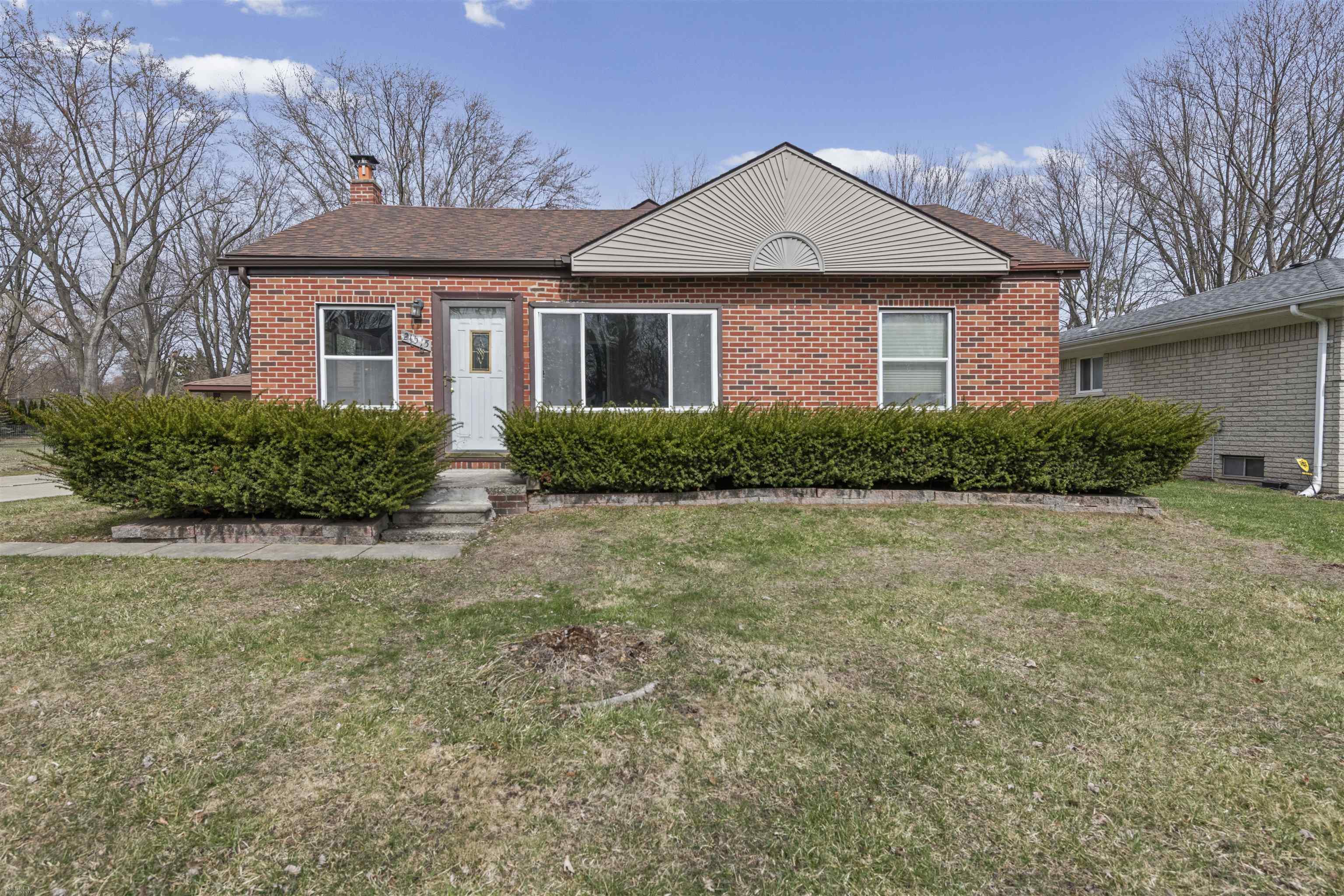 26595 Hickler Lane, Harrison Twp, MI, 48045