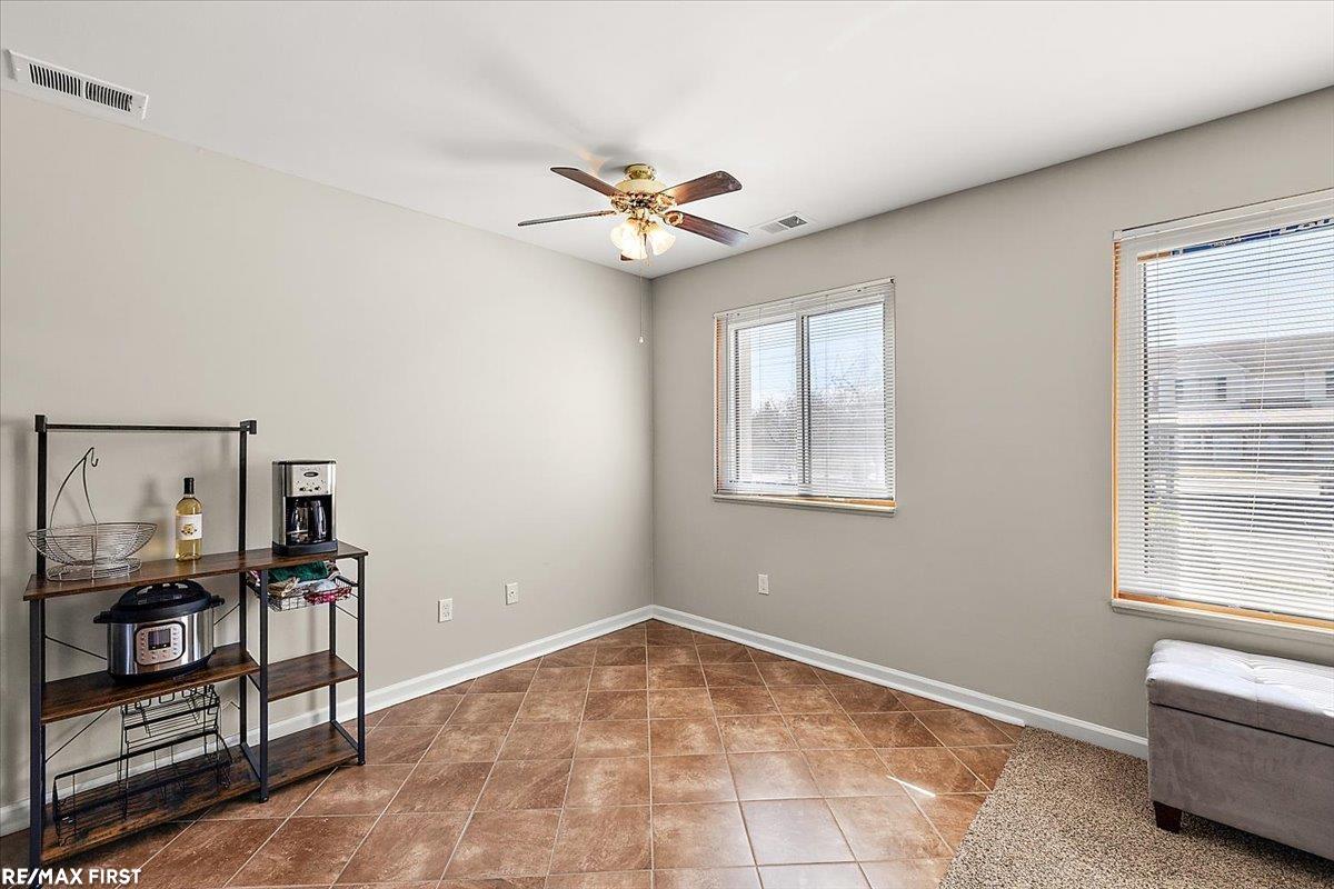 17445 Utica Oaks Lane, Roseville, MI, 48066