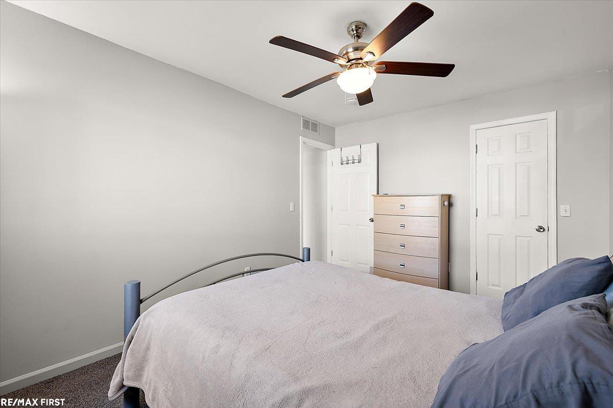 17445 Utica Oaks Lane, Roseville, MI, 48066