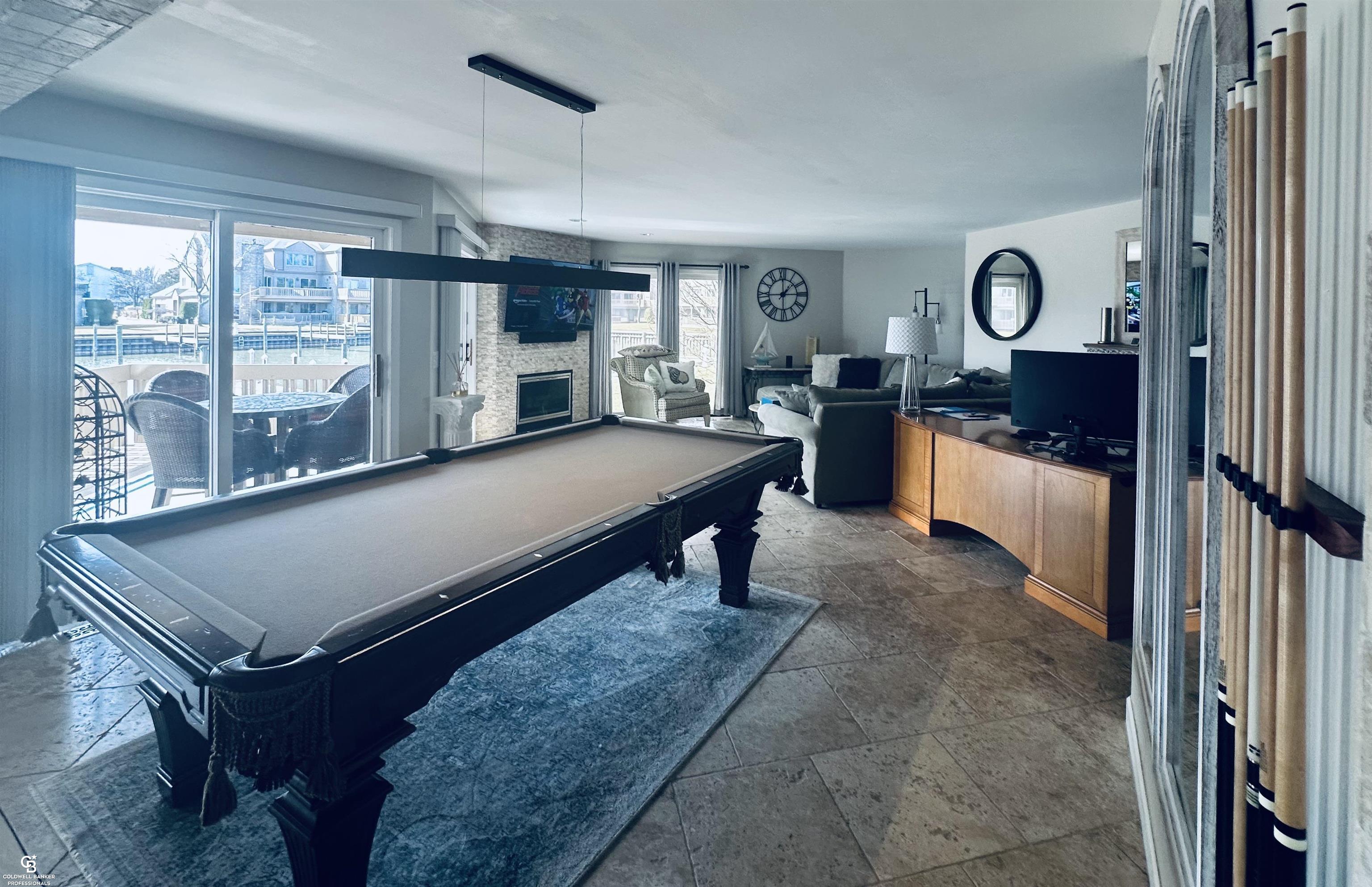 26301 Harbour Pointe Dr N Drive, Harrison Twp, MI, 48045-3298