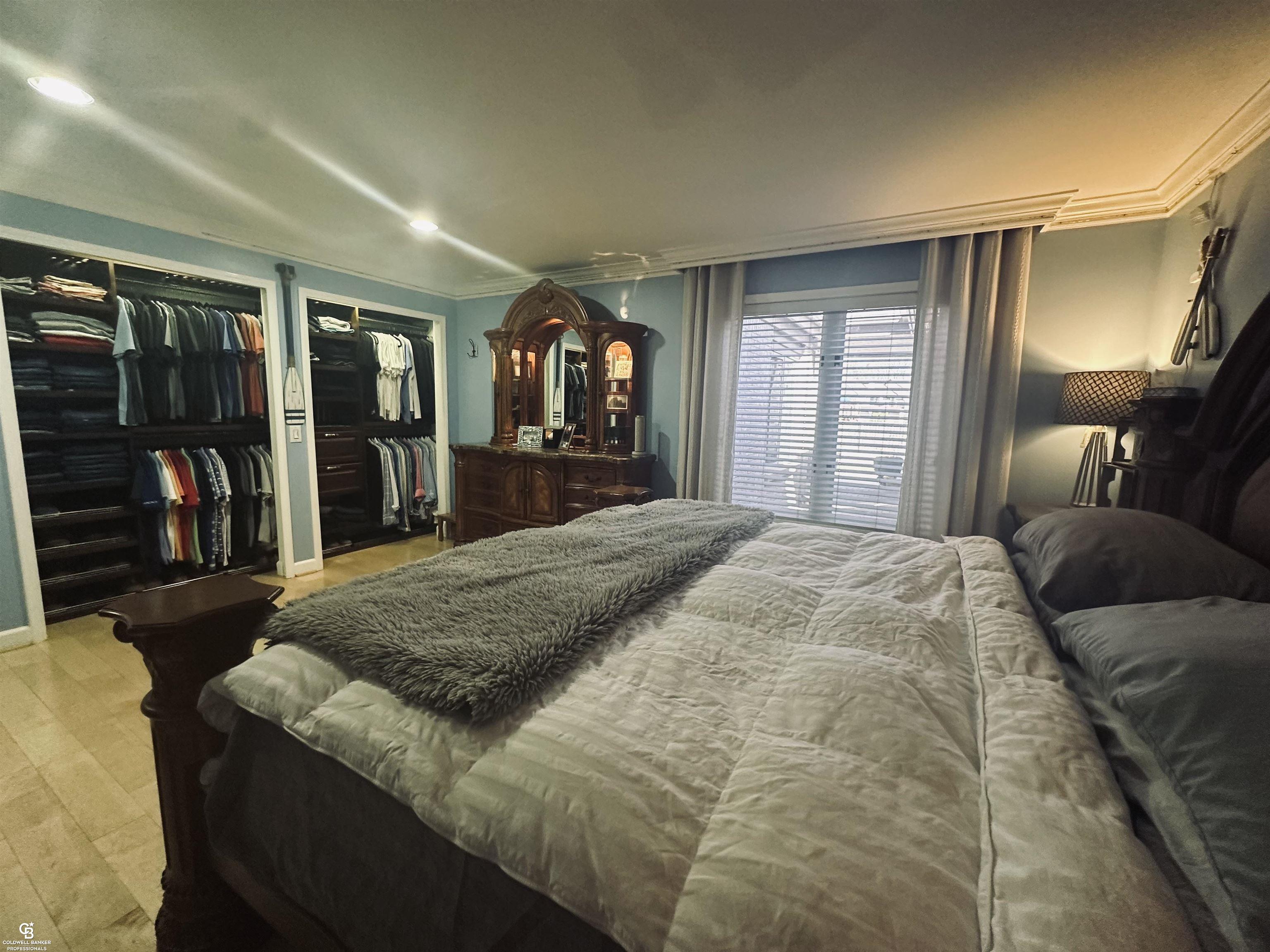 26301 Harbour Pointe Dr N Drive, Harrison Twp, MI, 48045-3298