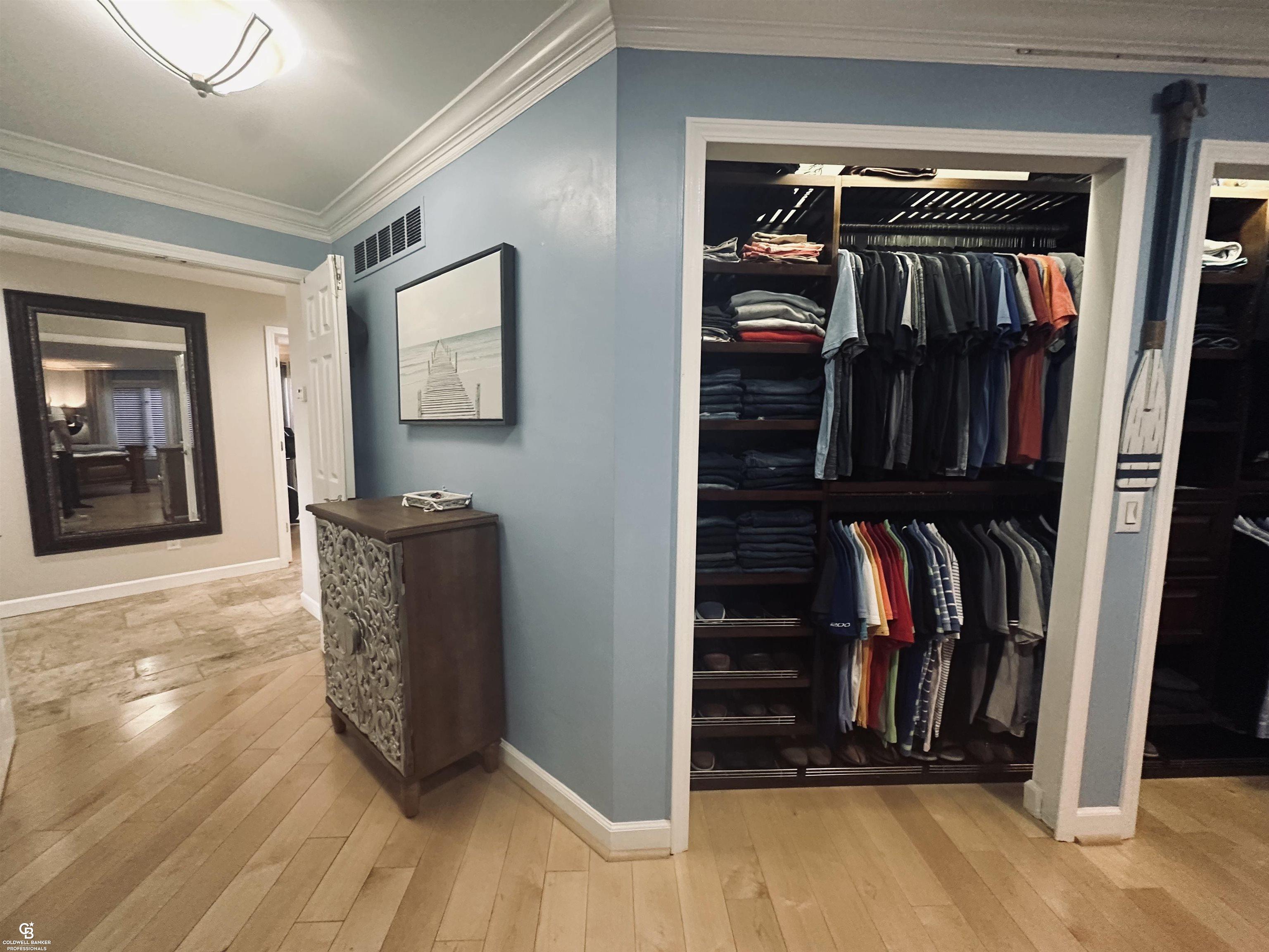 26301 Harbour Pointe Dr N Drive, Harrison Twp, MI, 48045-3298