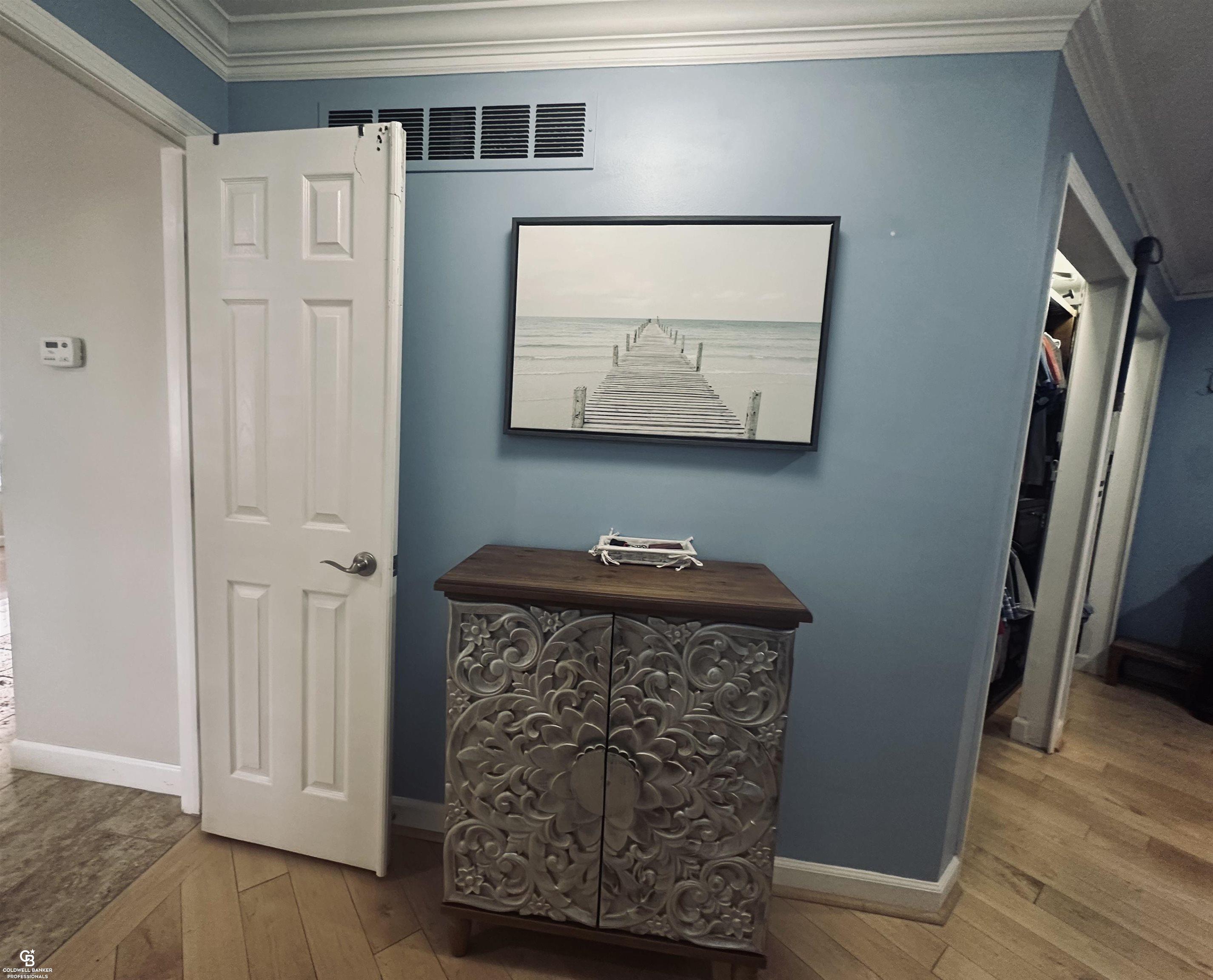 26301 Harbour Pointe Dr N Drive, Harrison Twp, MI, 48045-3298