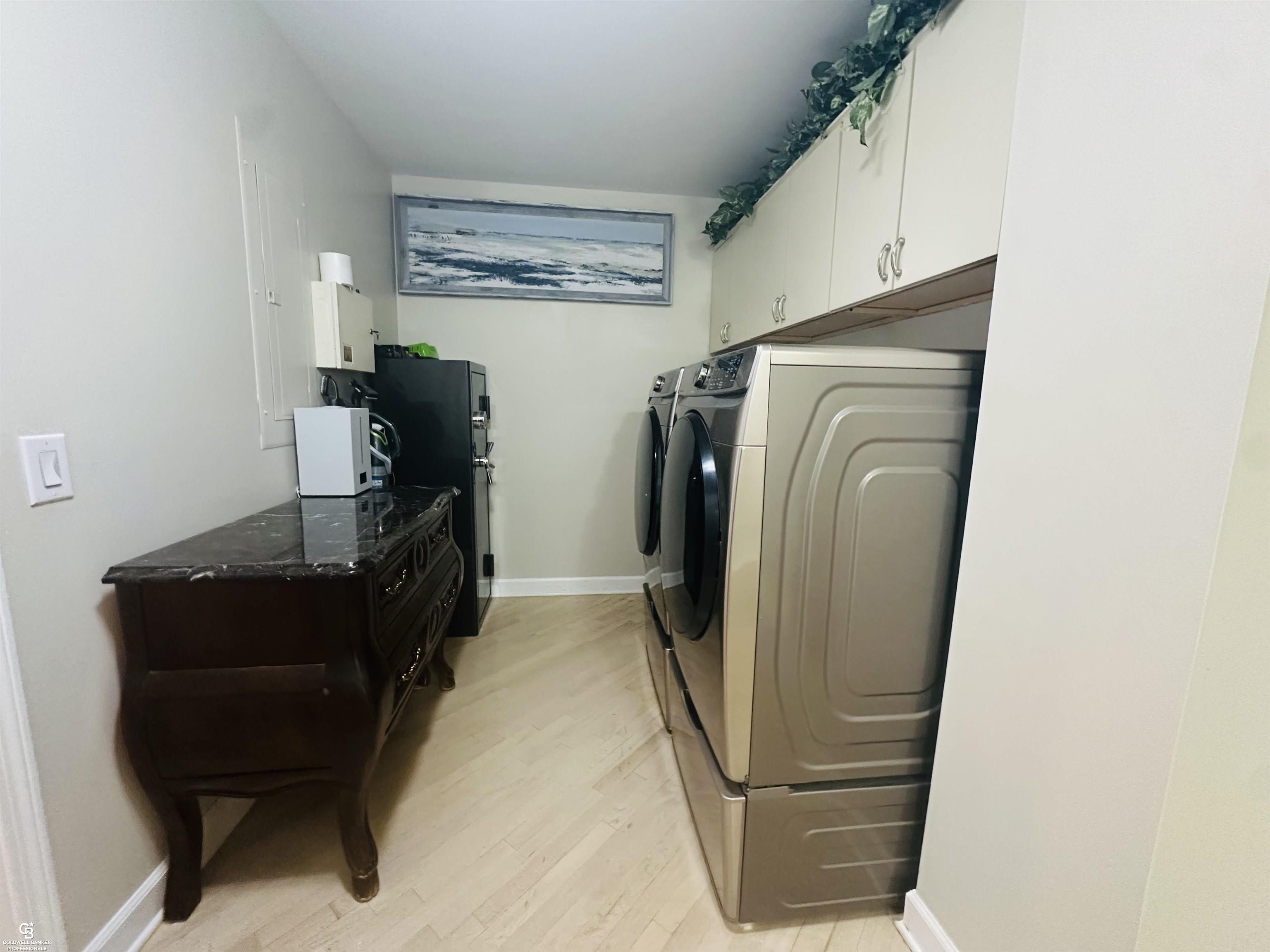 26301 Harbour Pointe Dr N Drive, Harrison Twp, MI, 48045-3298