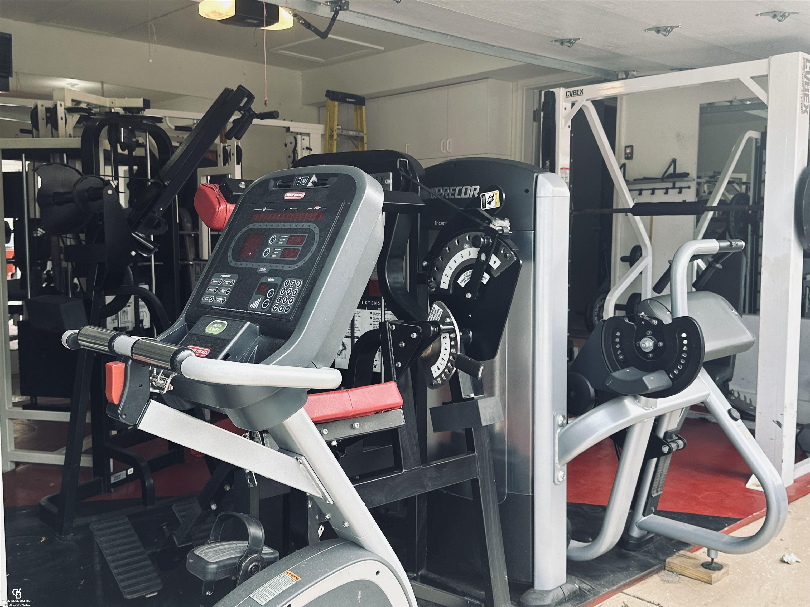 26301 Harbour Pointe Dr N Drive, Harrison Twp, MI, 48045-3298