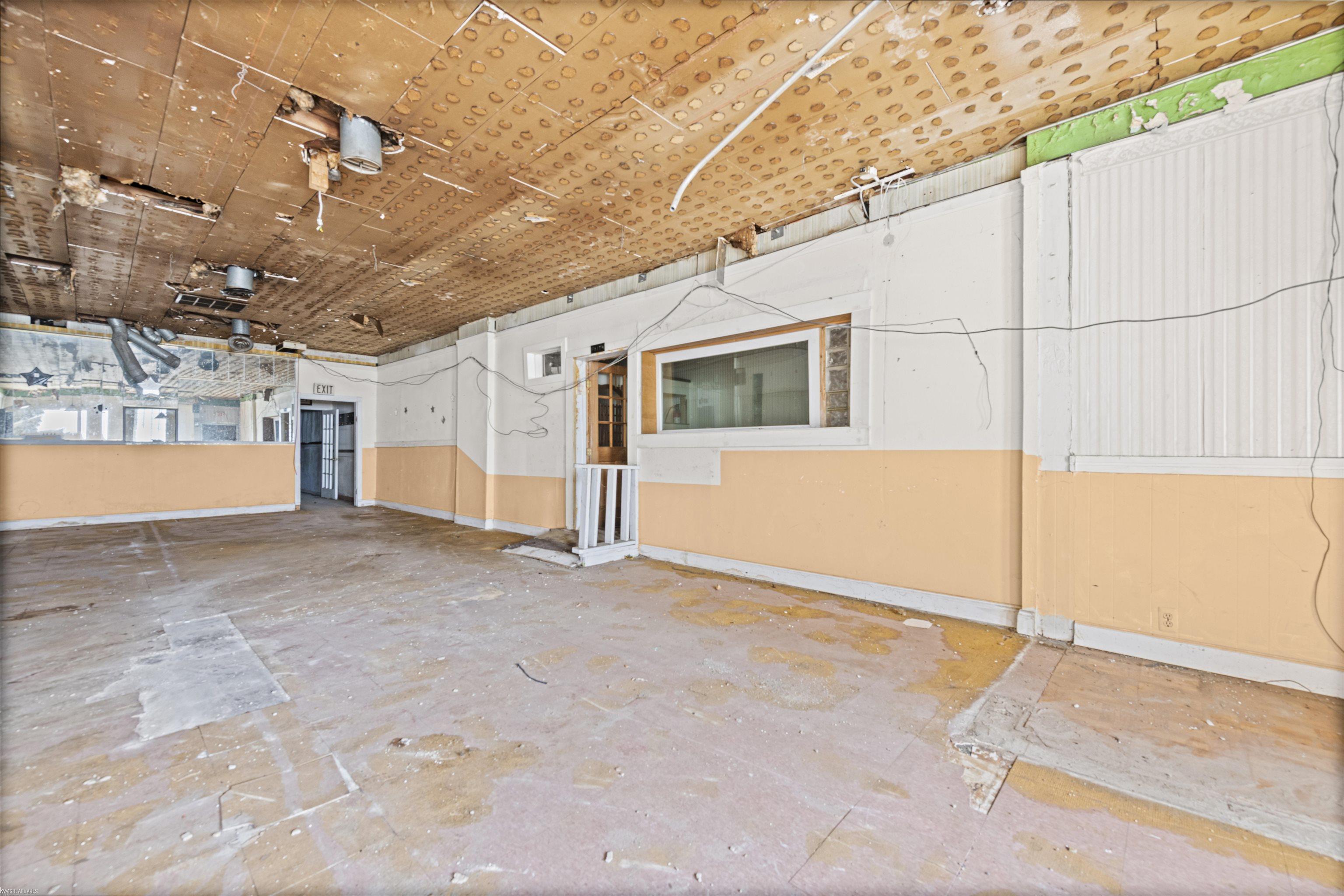10630 Grand River Avenue, Detroit, MI, 48204