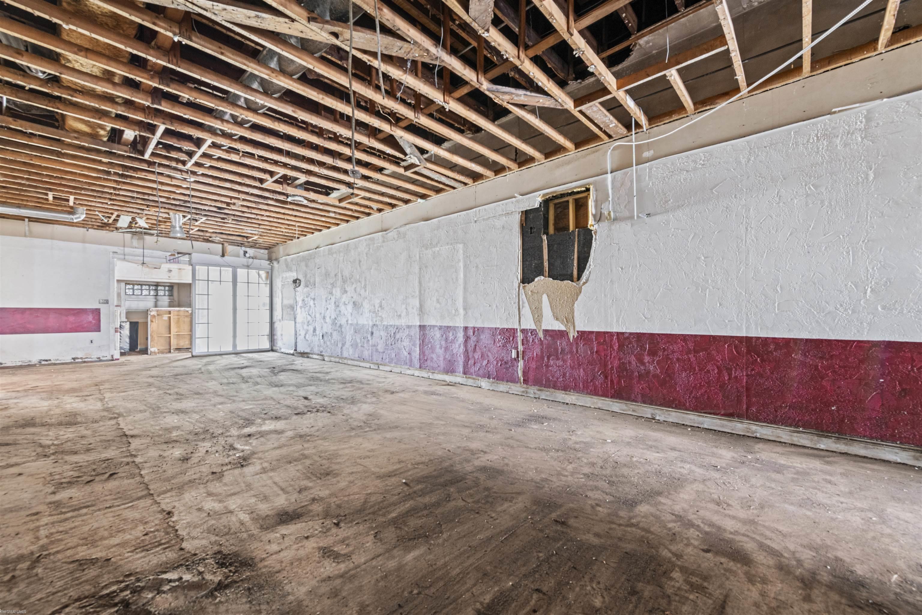 10630 Grand River Avenue, Detroit, MI, 48204