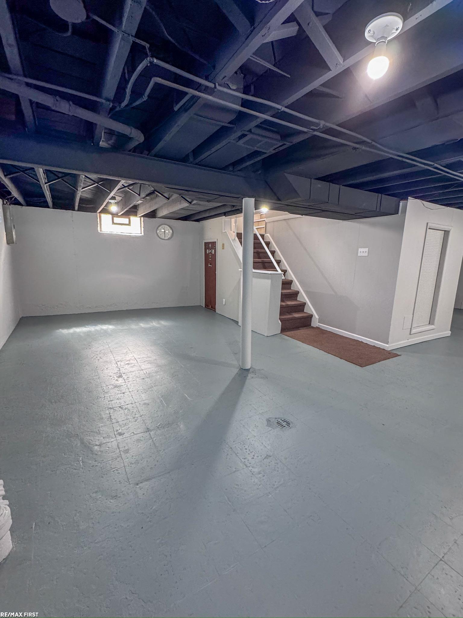 19389 Roscommon Street, Harper Woods, MI, 48225