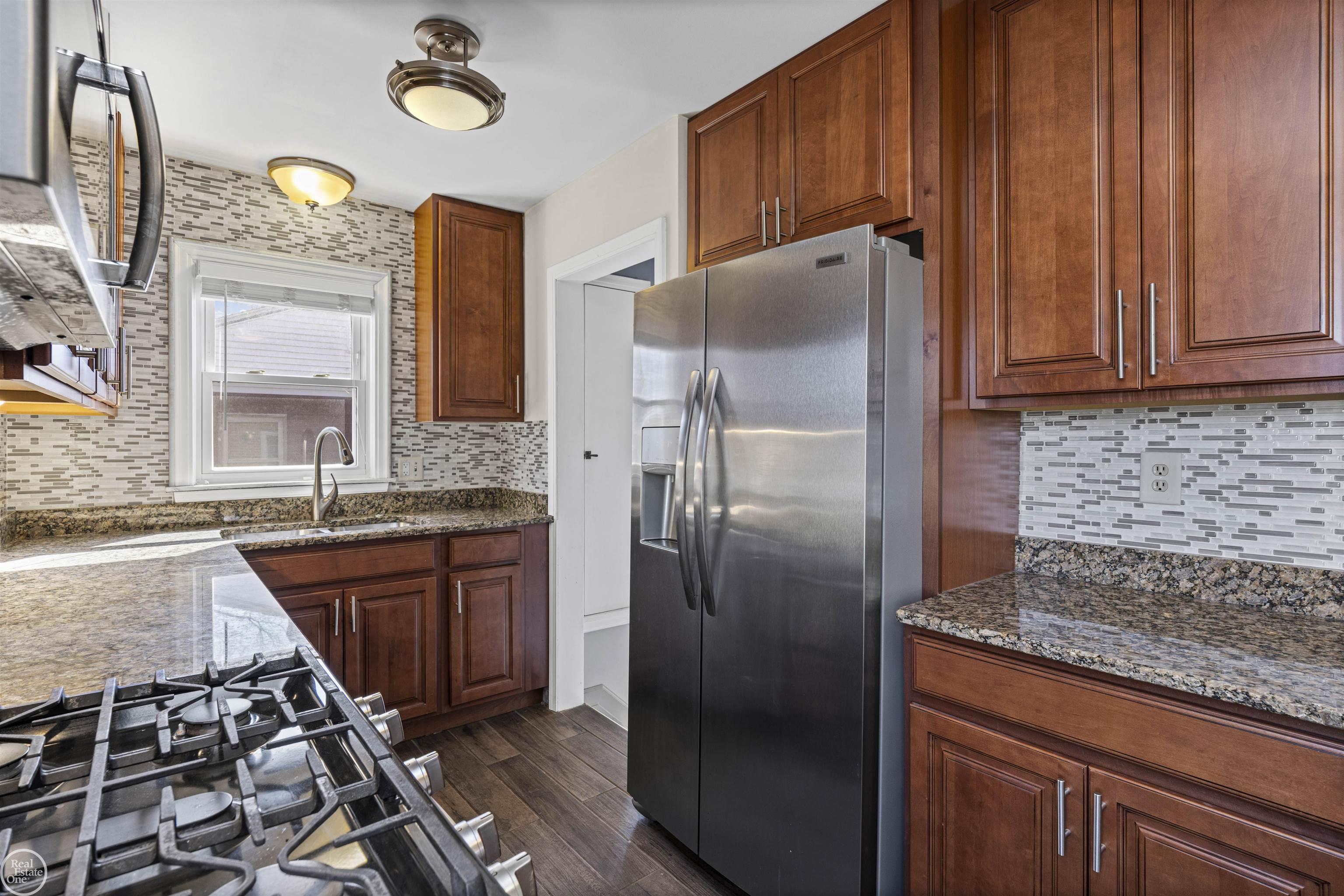 46514 Wright Avenue, Shelby Twp, MI, 48317