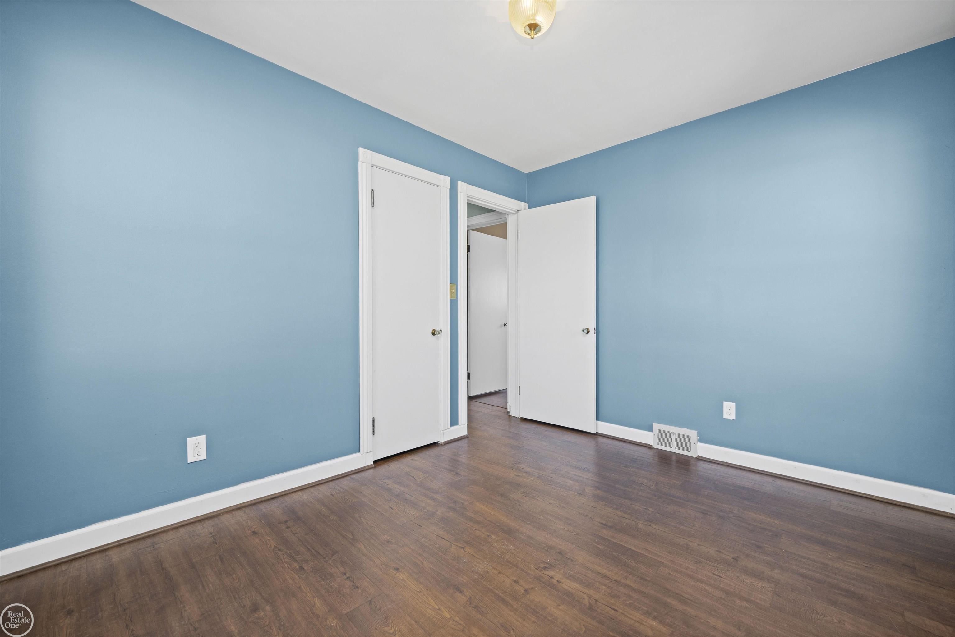 46514 Wright Avenue, Shelby Twp, MI, 48317