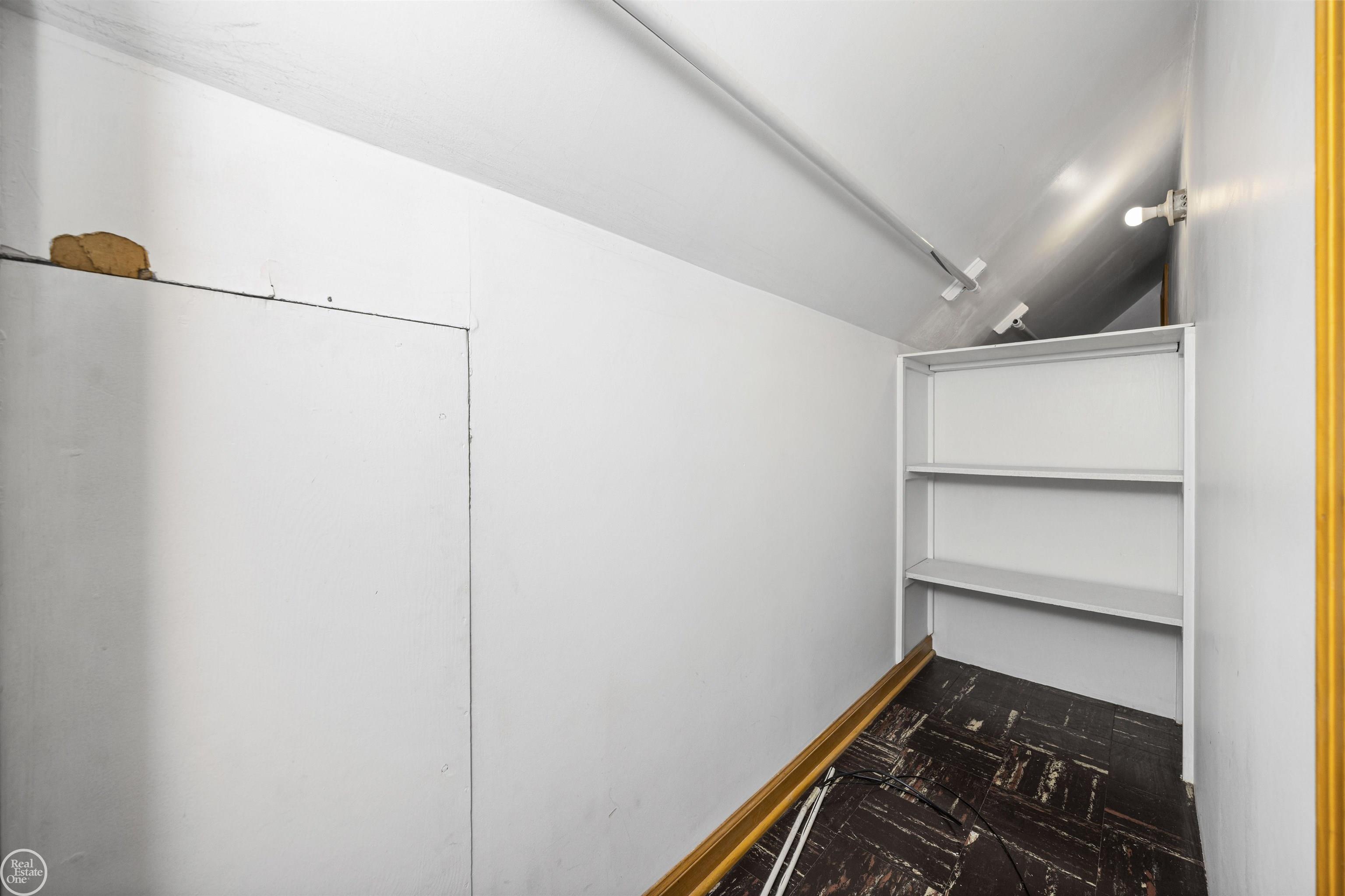 46514 Wright Avenue, Shelby Twp, MI, 48317