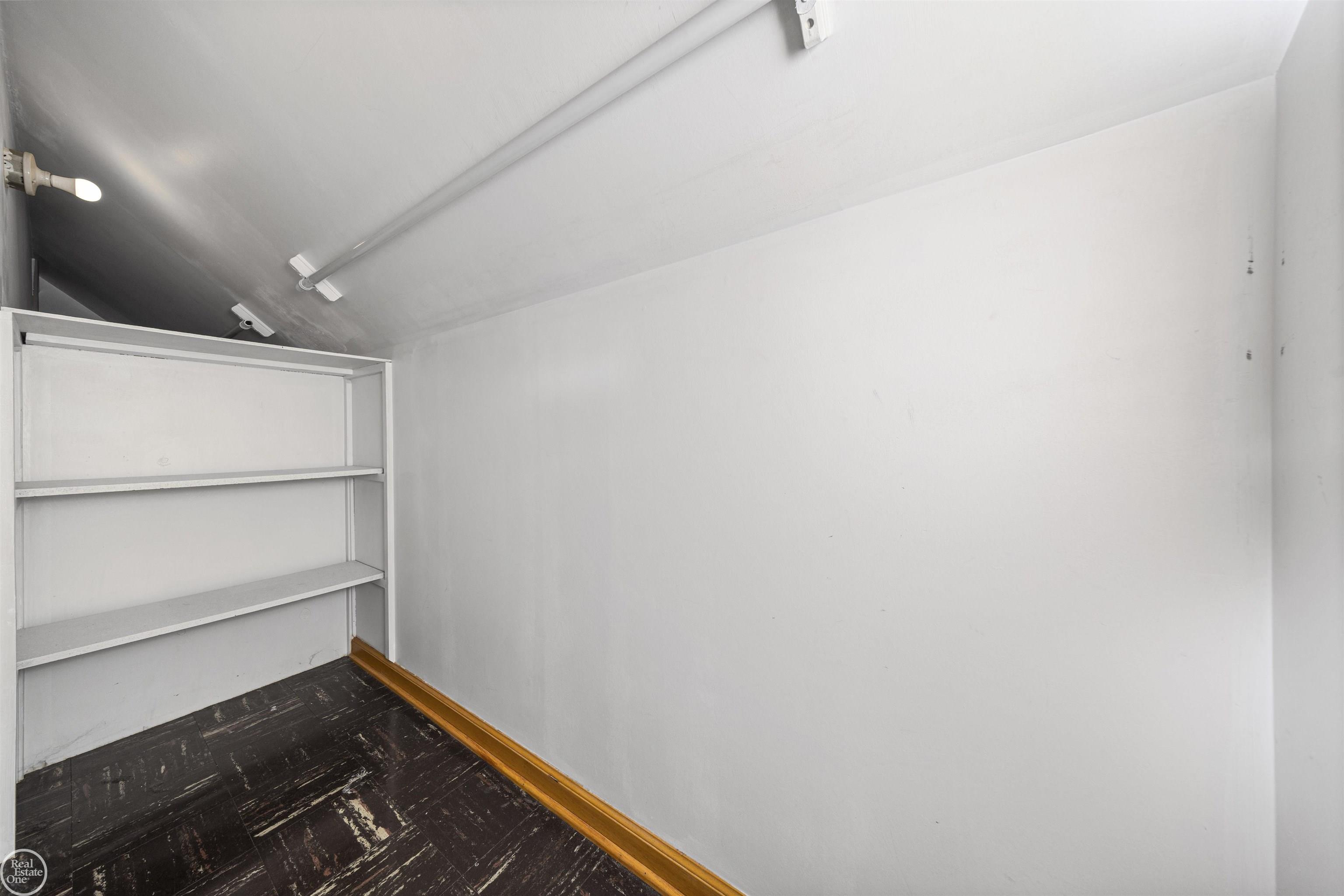 46514 Wright Avenue, Shelby Twp, MI, 48317